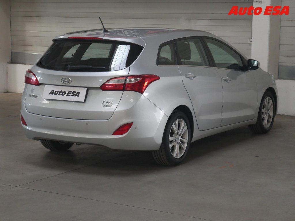 Hyundai i30, 1.6. crdi - fotka 4
