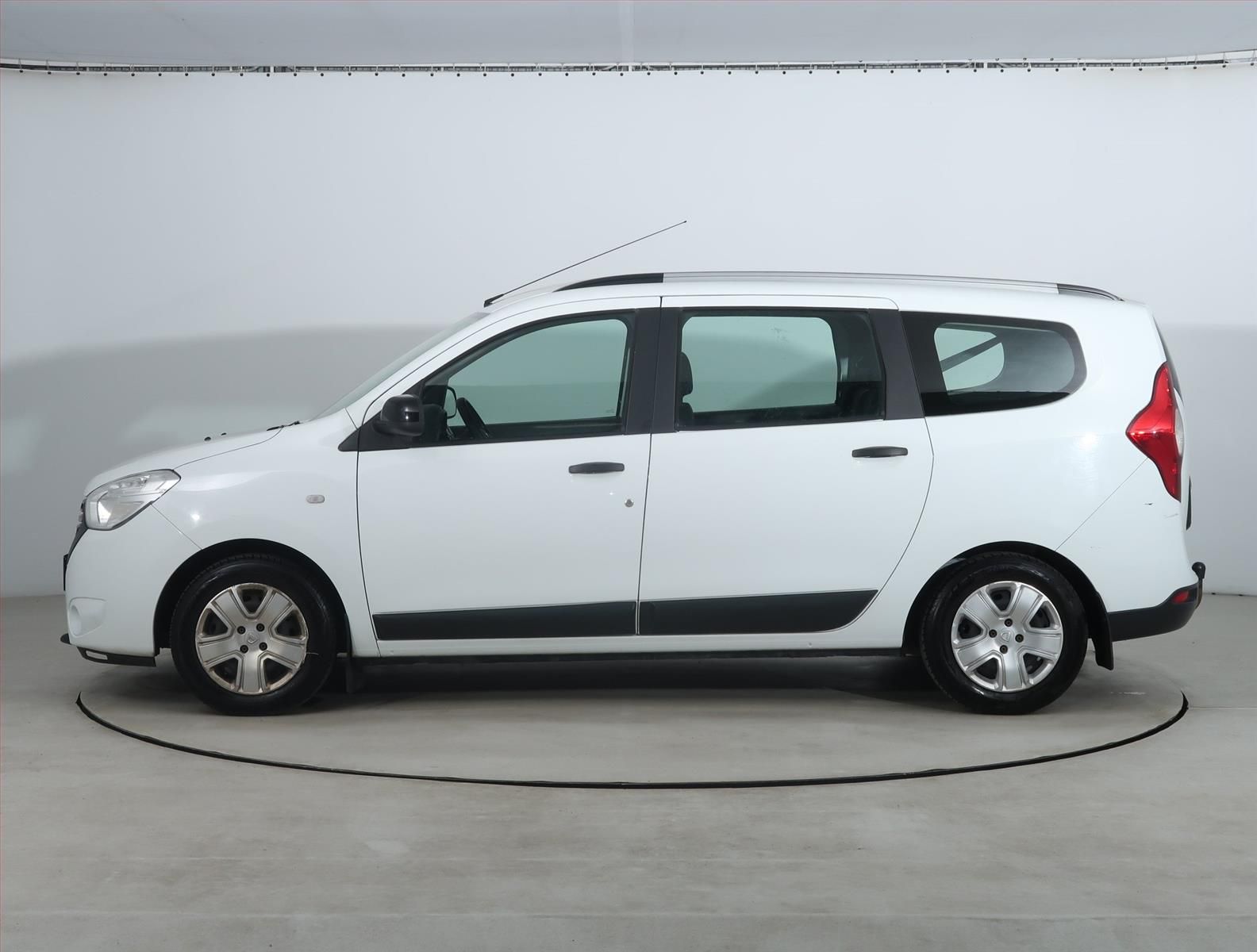 Dacia Lodgy, 1.6 SCe, ČR,1.maj, Serv.kniha - fotka 3