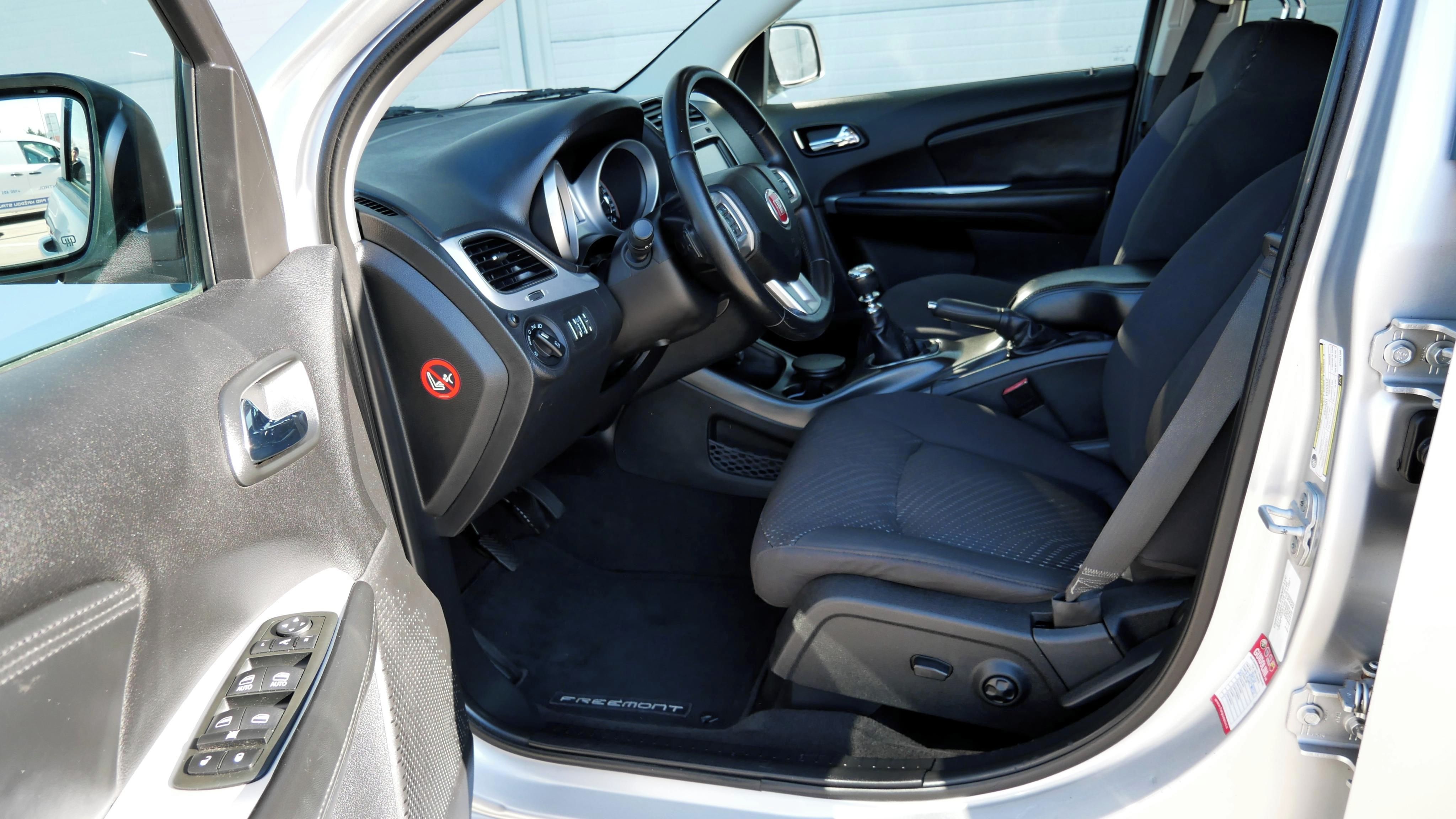 Fiat Freemont, 2.0 Multi Jet,MANUÁL,7-MÍST - fotka 5