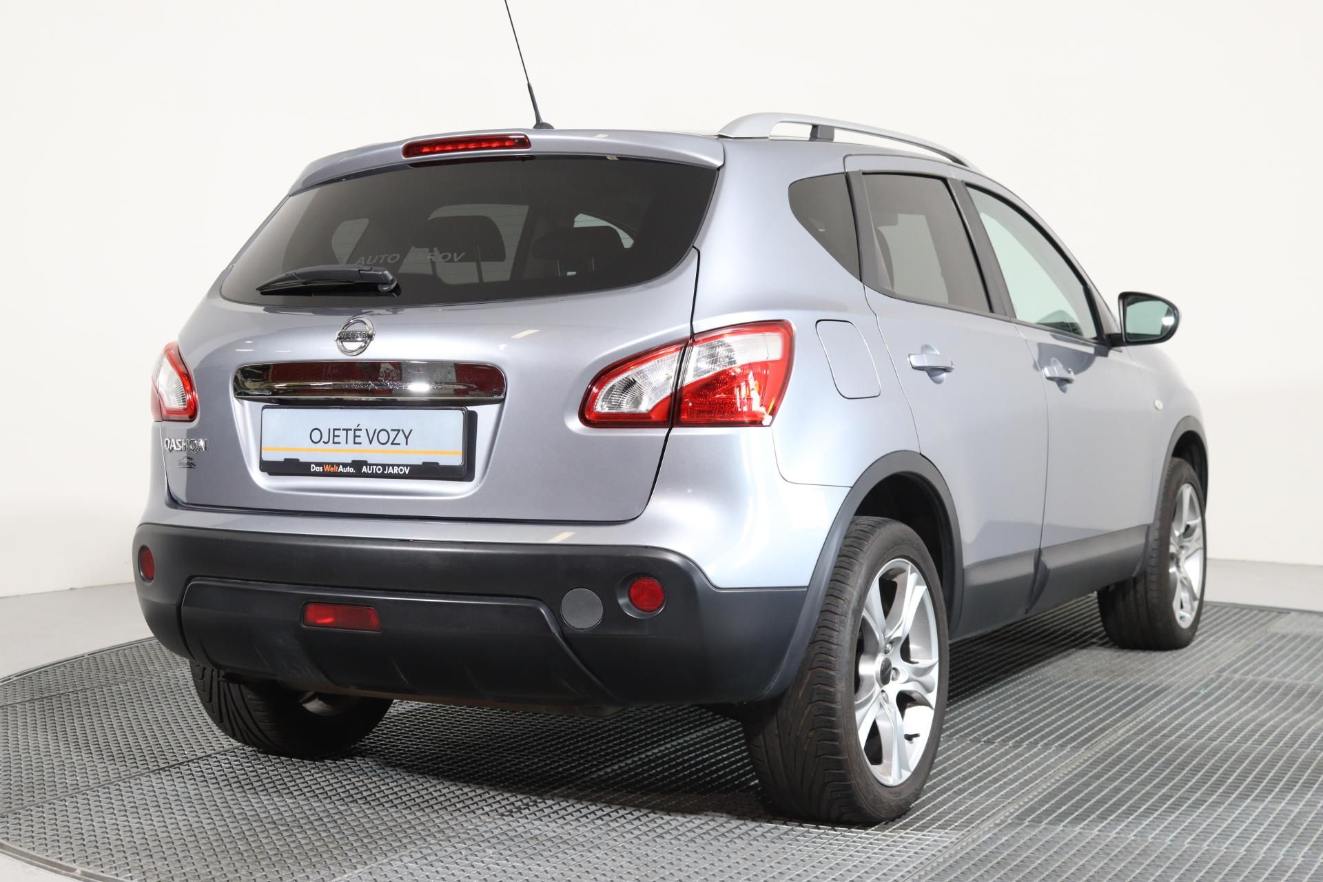 Nissan Qashqai, 2,0 i 104kW/Park.KAMERA - fotka 2