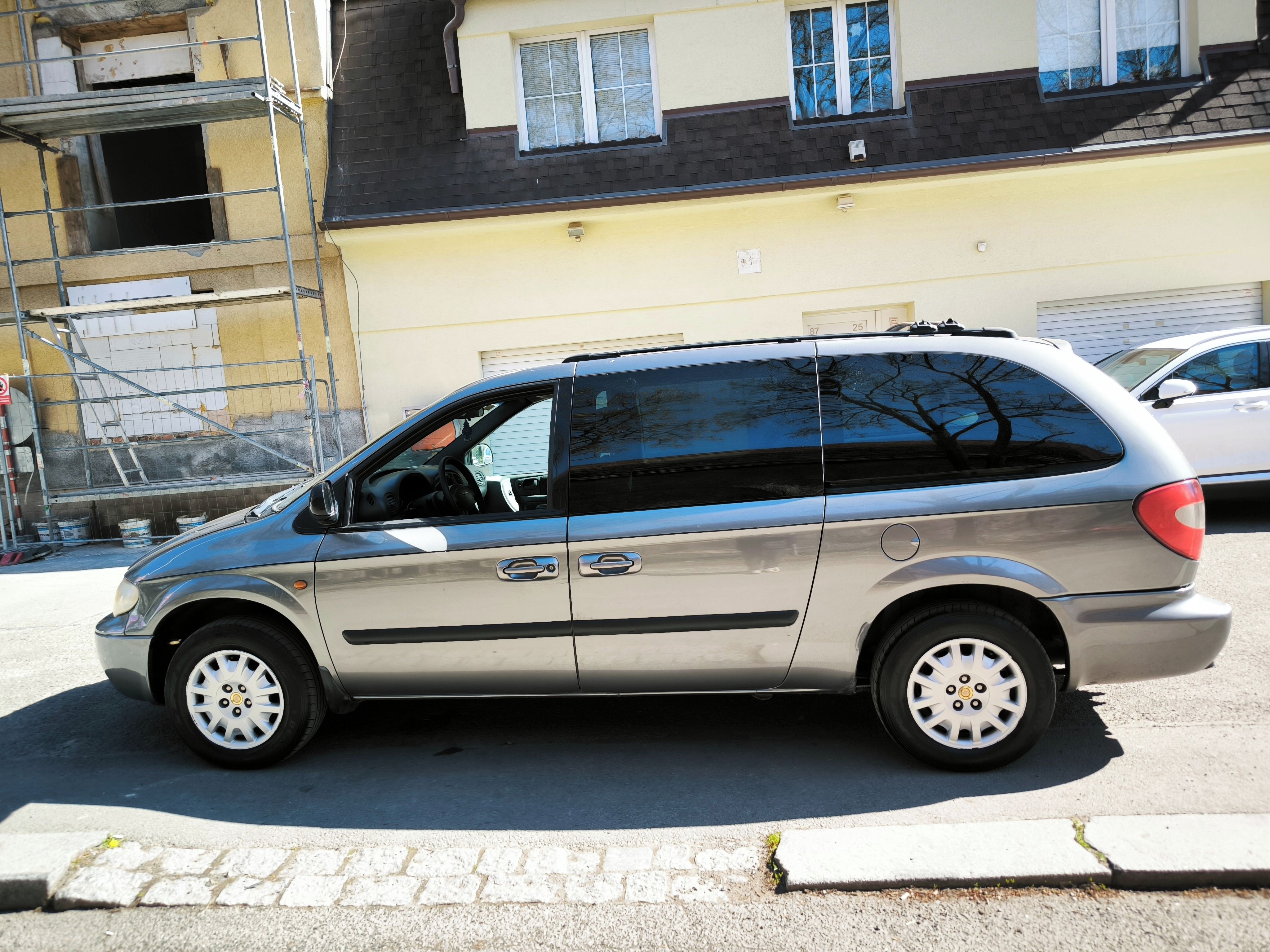Chrysler Grand Voyager, 2.8CRDi Automat - fotka 4