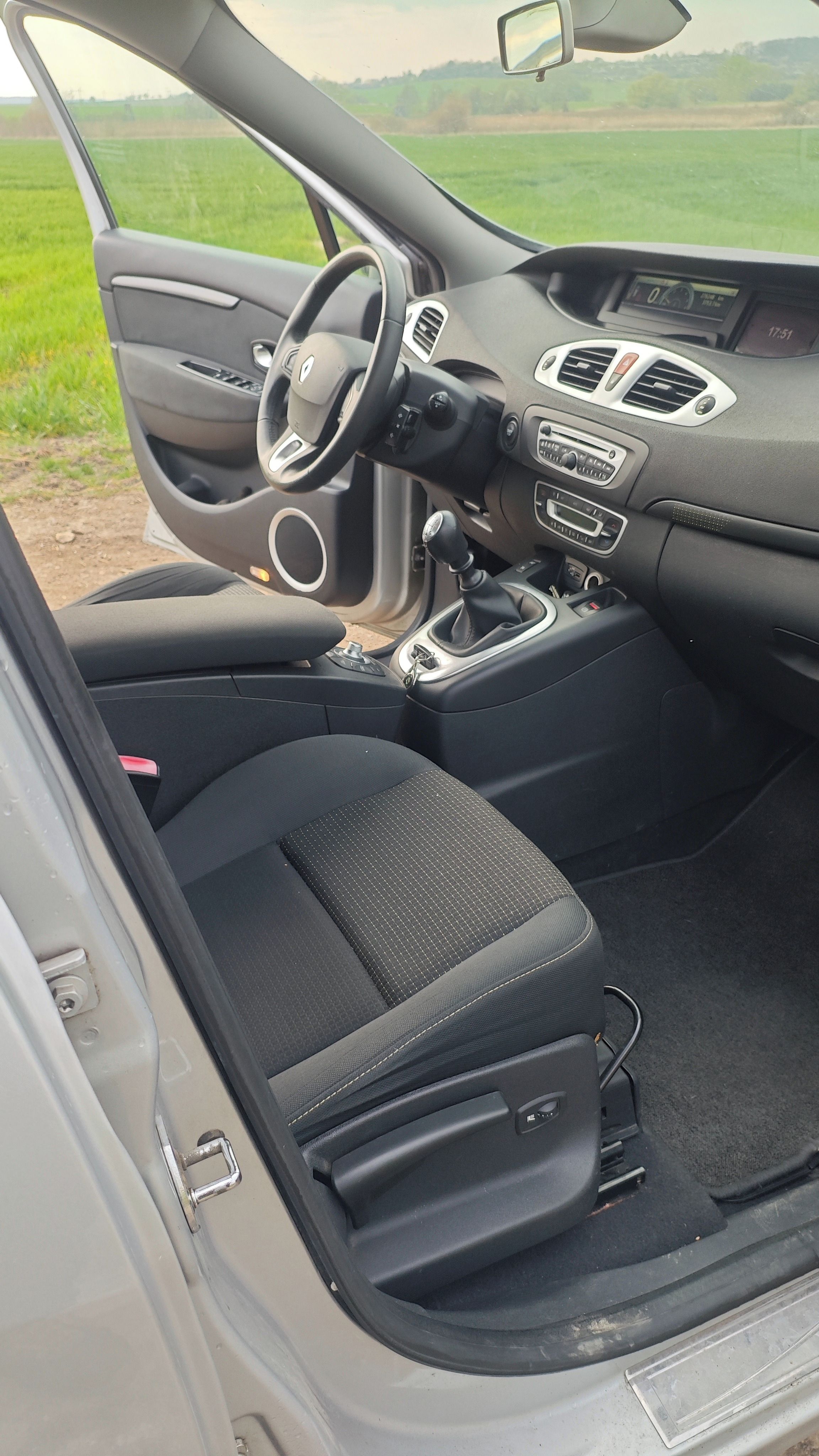 Renault Scénic, 2.0 dci - fotka 6