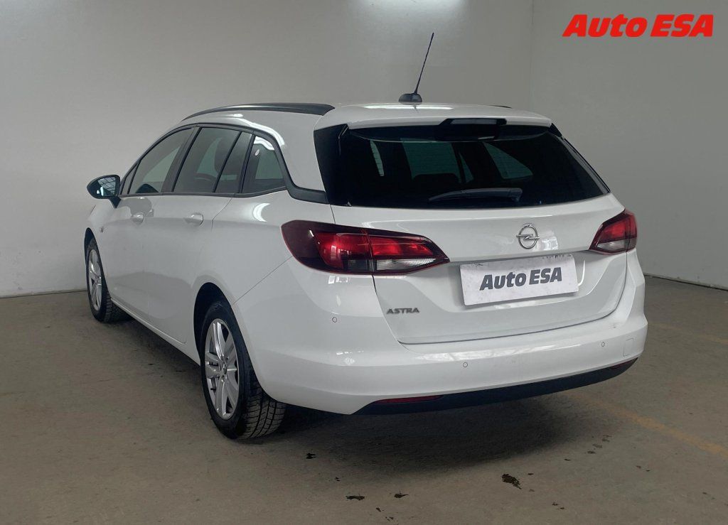 Opel Astra, 1.5 CDTi,1.maj,ČR,Edition - fotka 6