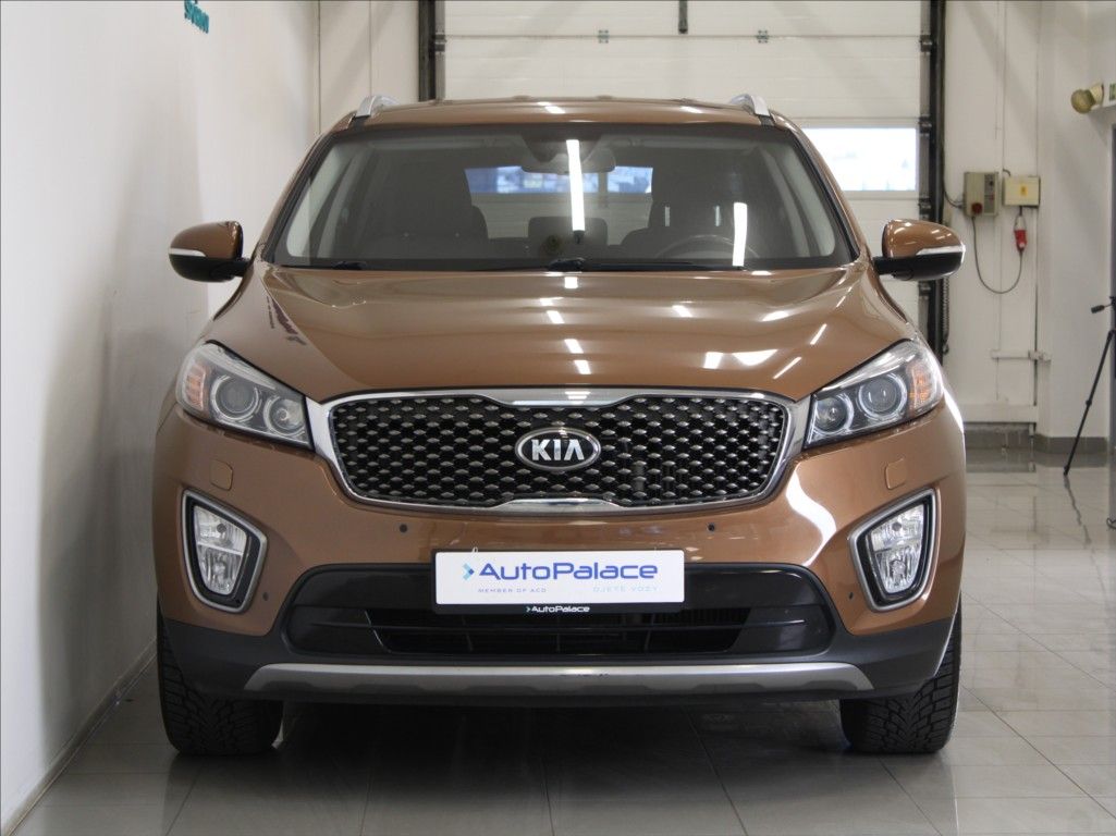 Kia Sorento, 2,2 CRDi 147kW 4x4 AT Tažné ČR - fotka 2
