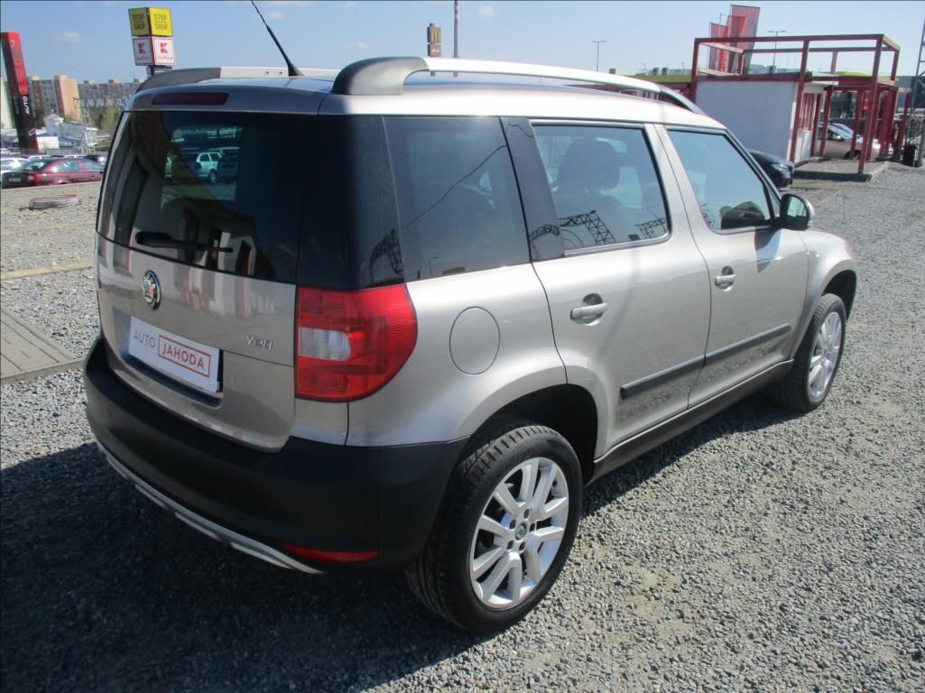 Škoda Yeti, 1,2 TSi, digiklima,serviska, - fotka 5
