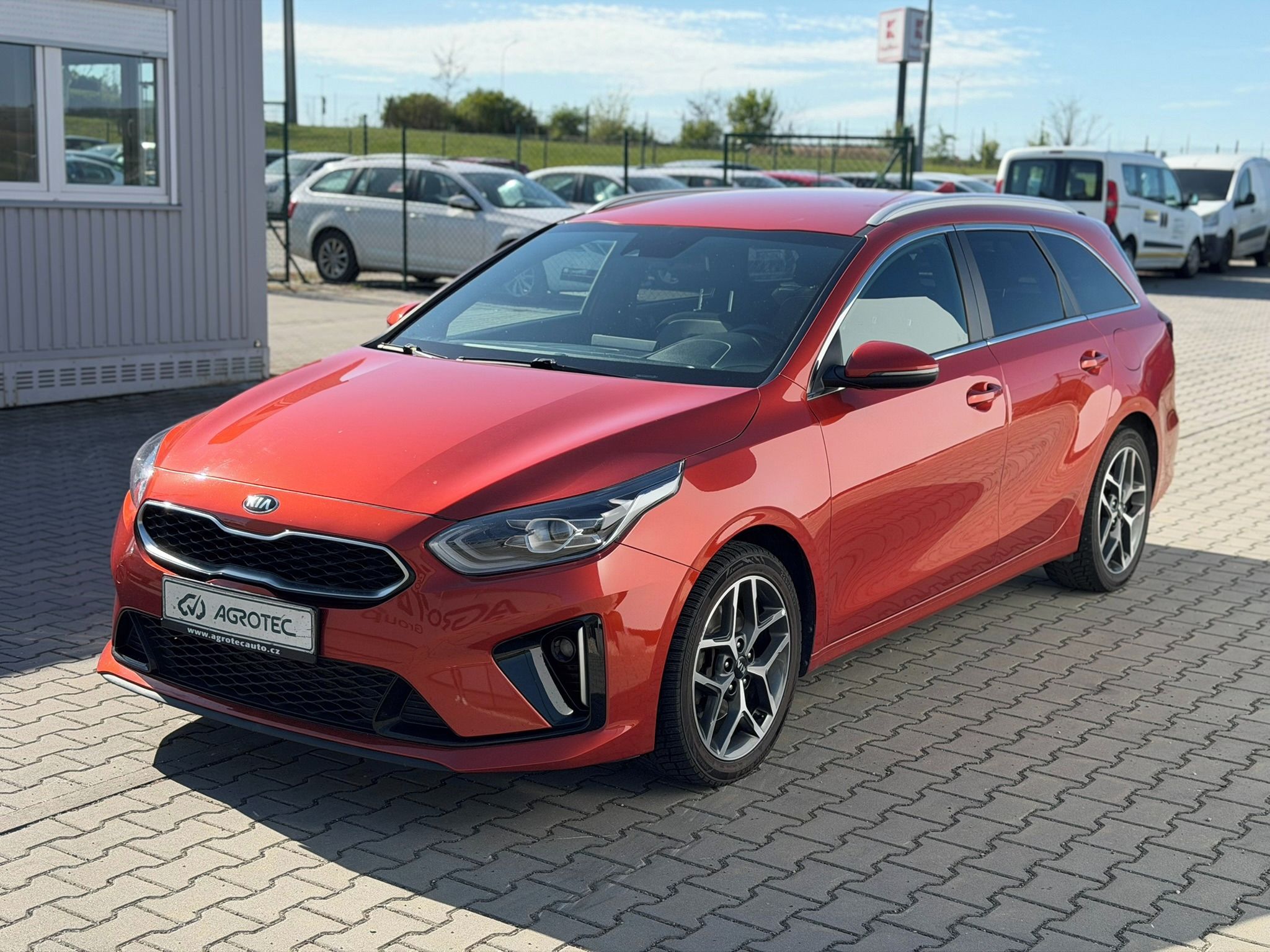 Kia Cee´d, 1.4 T-GDI 103 kW GT Line DCT - fotka 3