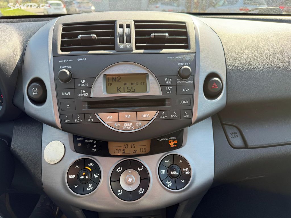 Toyota Rav4, fotka 14