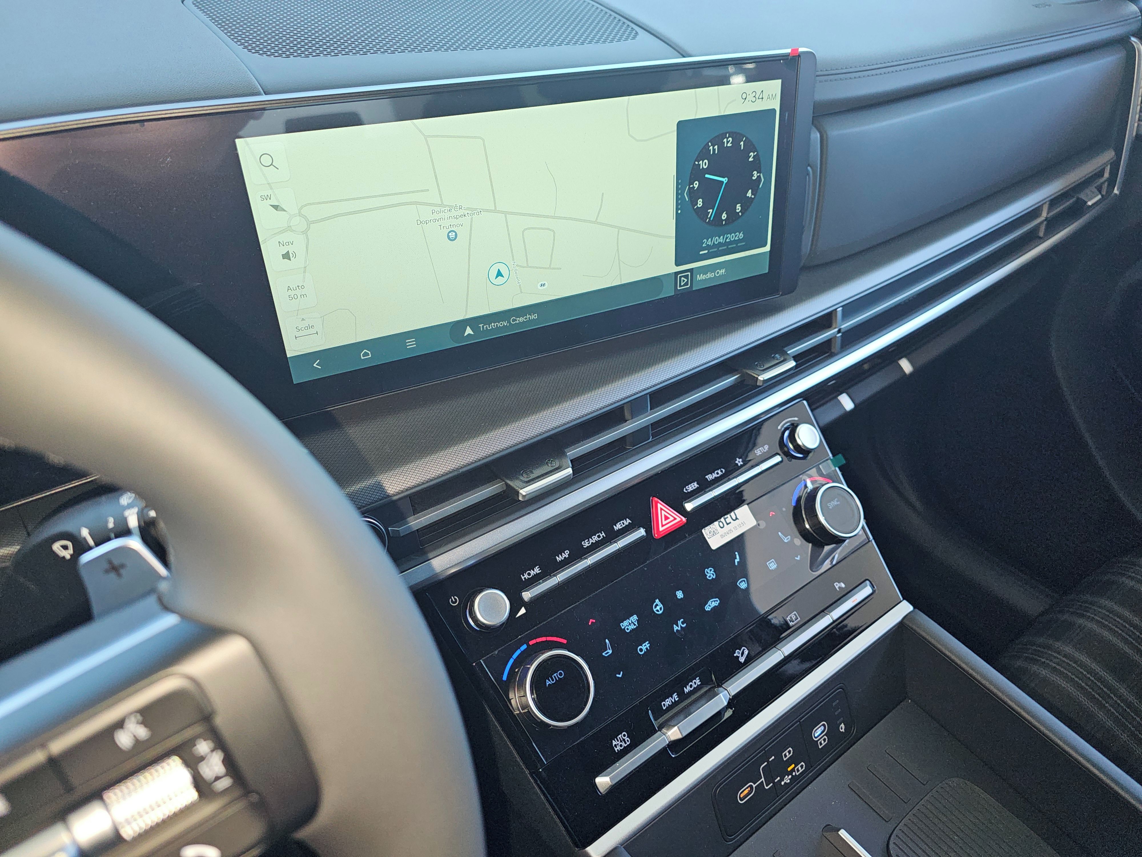Hyundai Santa Fe, HEV 4x2 6AT Comfort - fotka 5