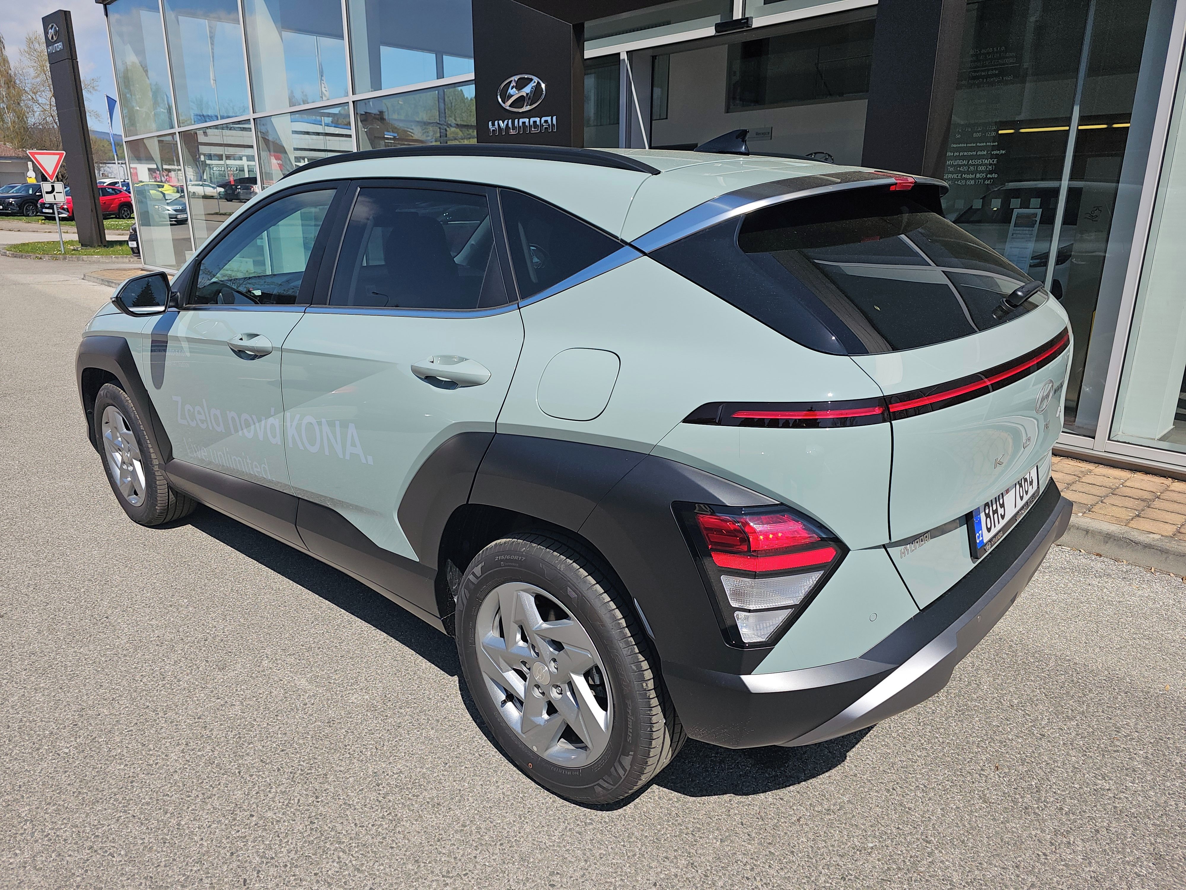 Hyundai Kona, Turbo 88kw 6MT, SMART - fotka 3
