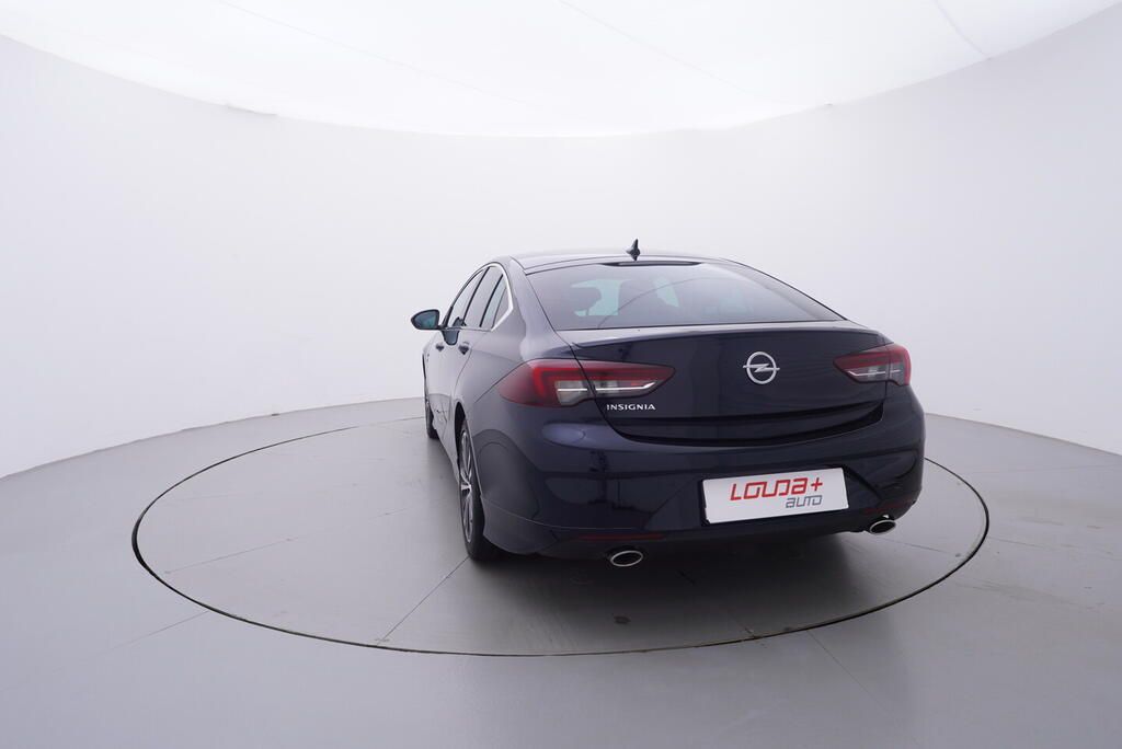 Opel Insignia, OPC Line 1.6 . 147 kW - fotka 4