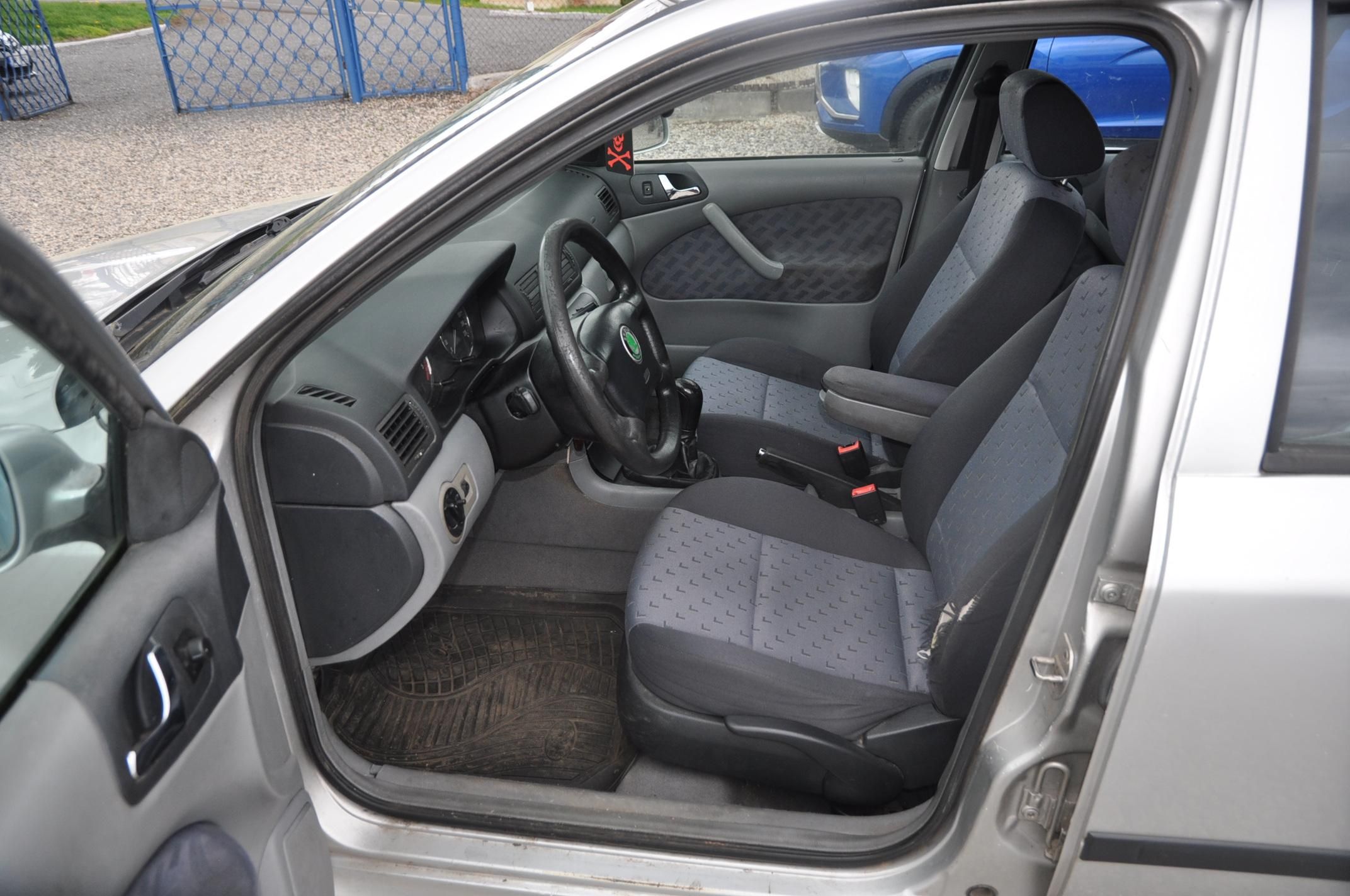 Škoda Octavia, I 1.9TDi 66kW SLX KOMBI - fotka 6
