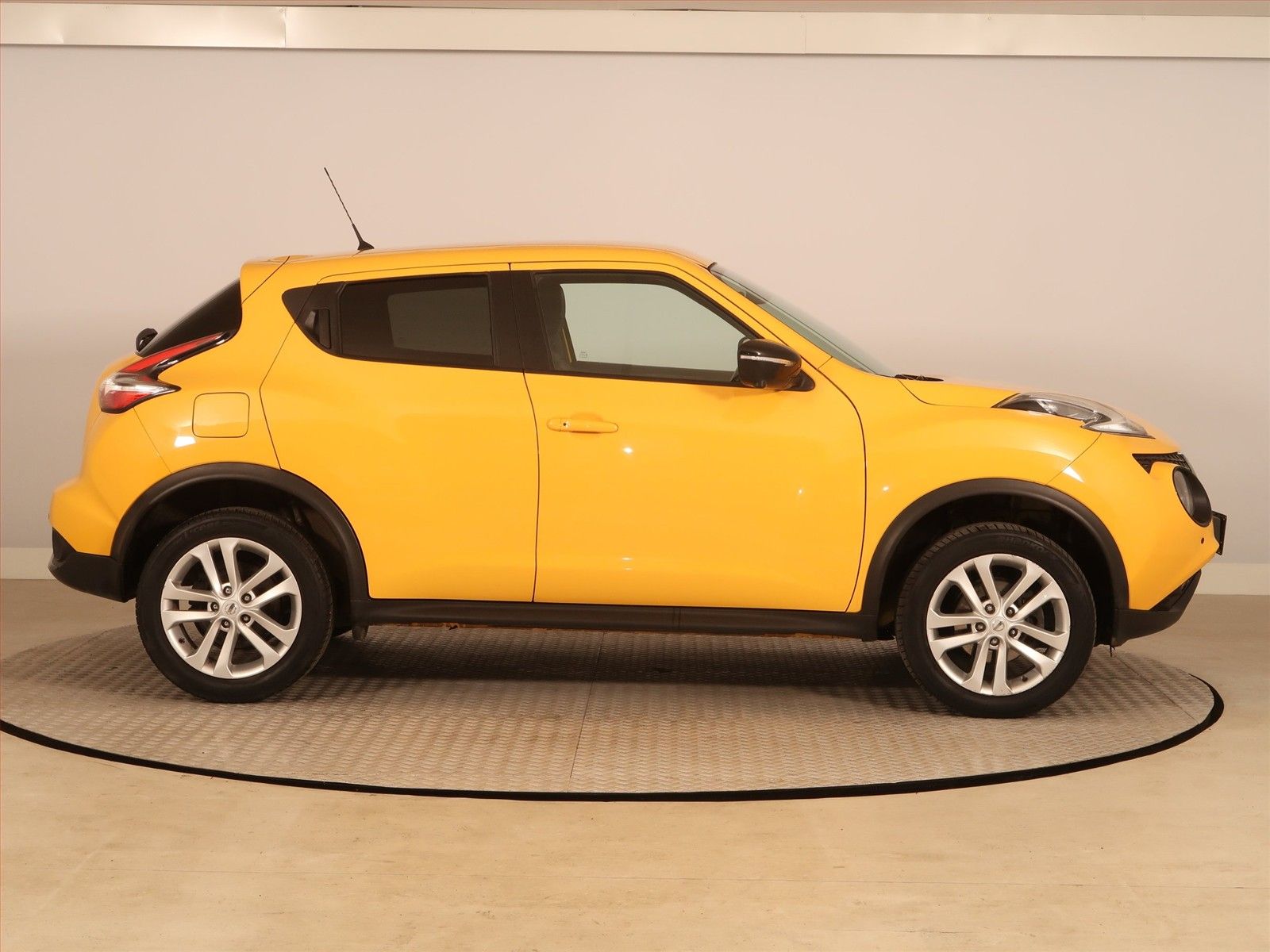 Nissan Juke, 1.6 i, Automat, Kůže, Navi - fotka 6