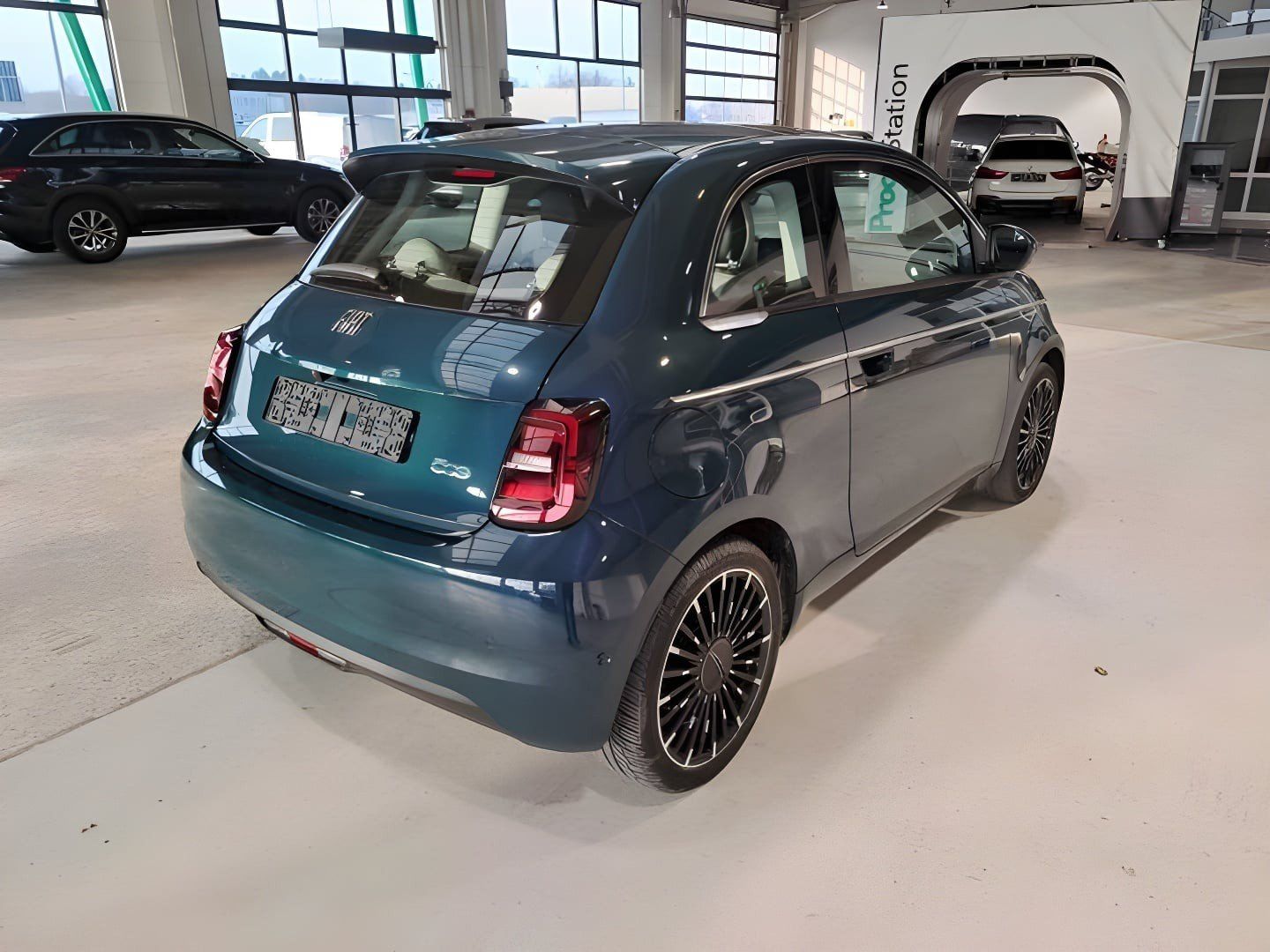Fiat 500E, La Prima by Bocelli 118 HP - fotka 3
