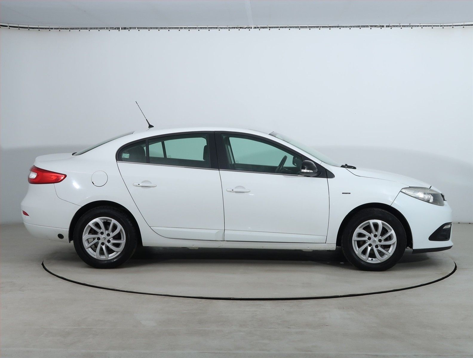 Renault Fluence, 1.6 16V, LPG - fotka 6