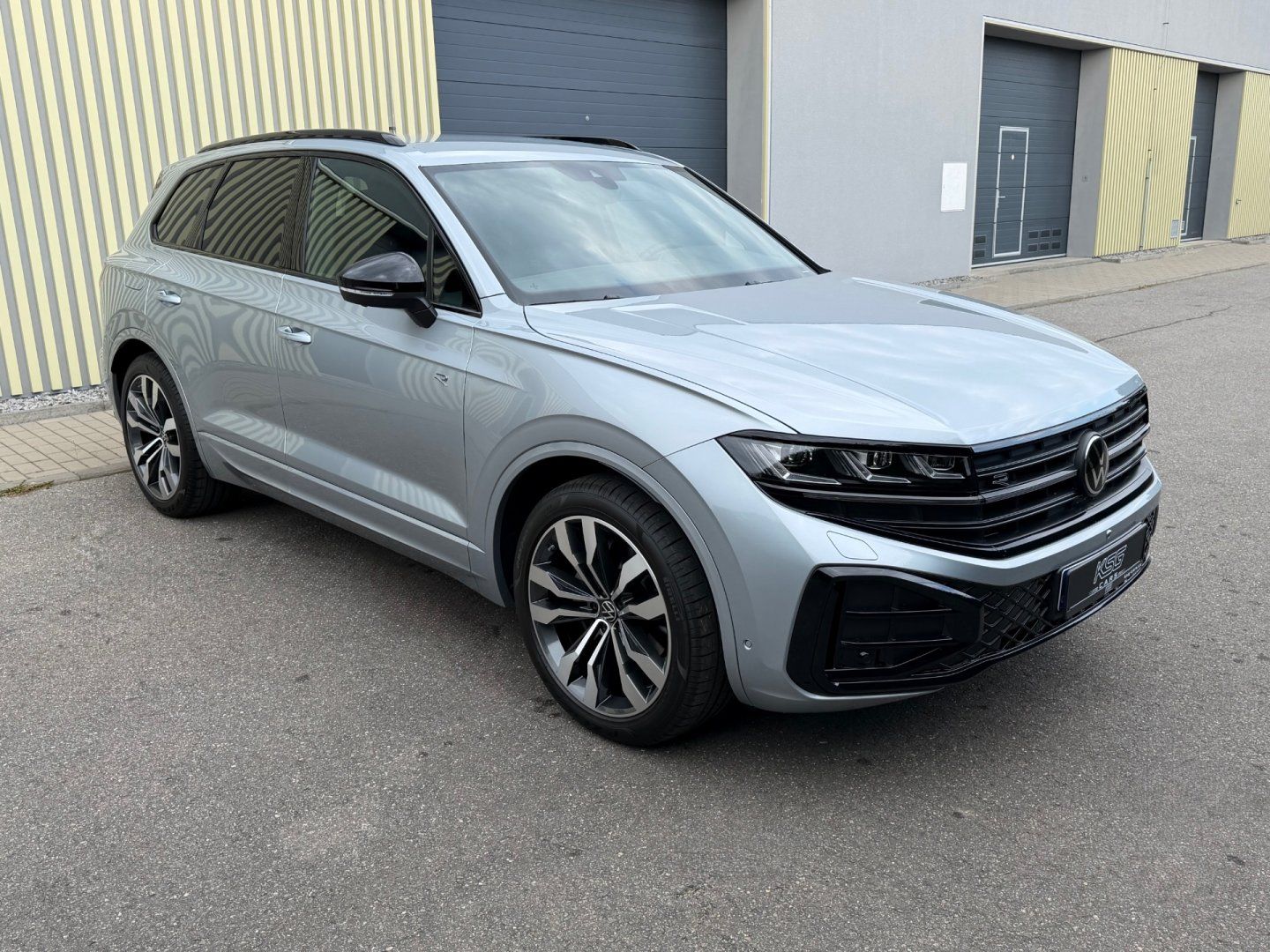 Volkswagen Touareg, 3.0TDi R-Line! ČR! NOVÝ VŮZ - fotka 4