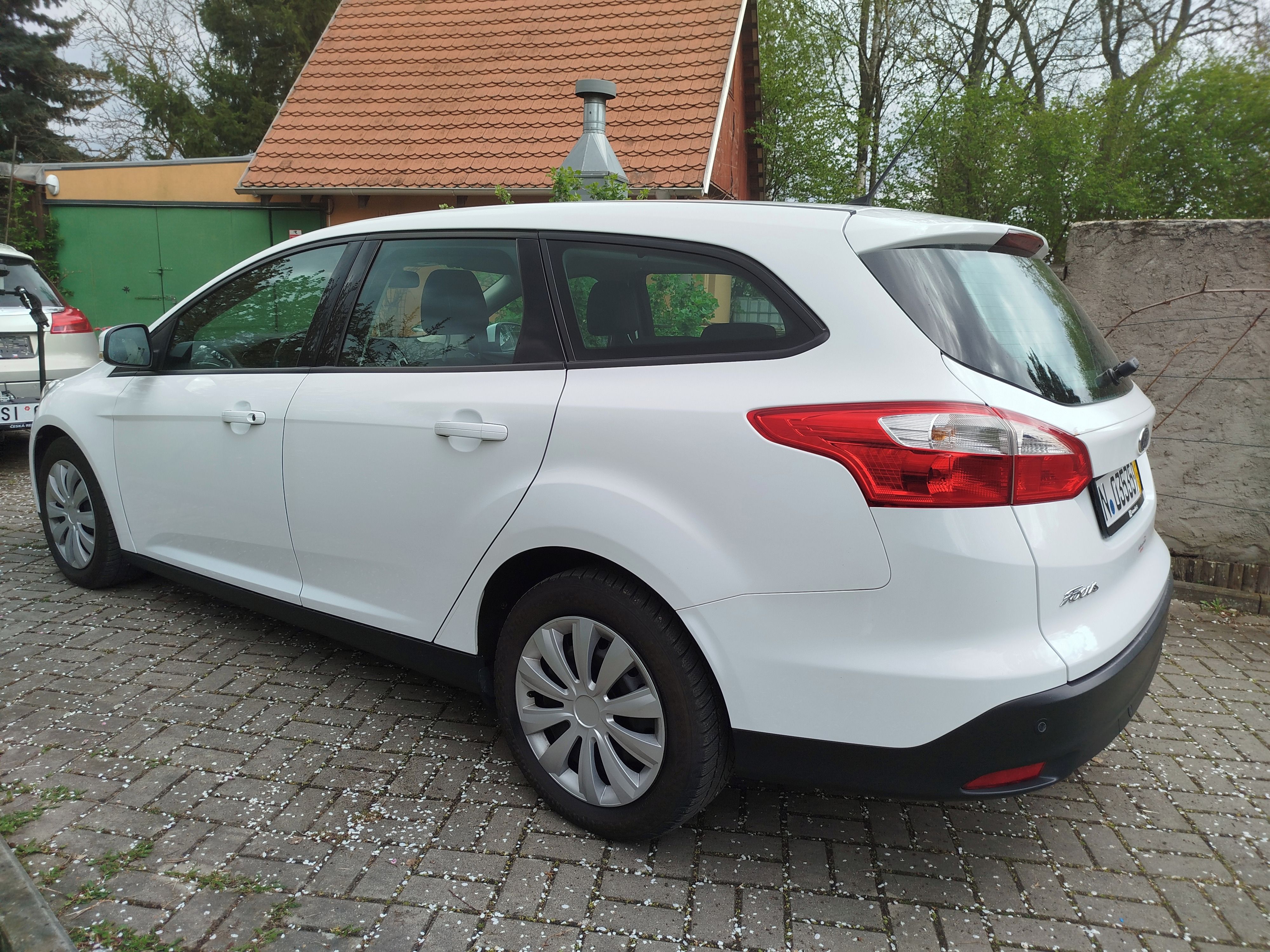 Ford Focus, 1.0 92kW KLIMA Parking - fotka 3
