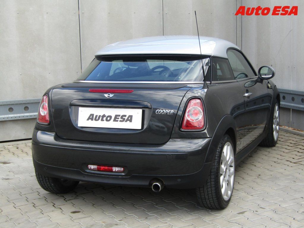 Mini Cooper, 1.6 i,AT,AC - fotka 4