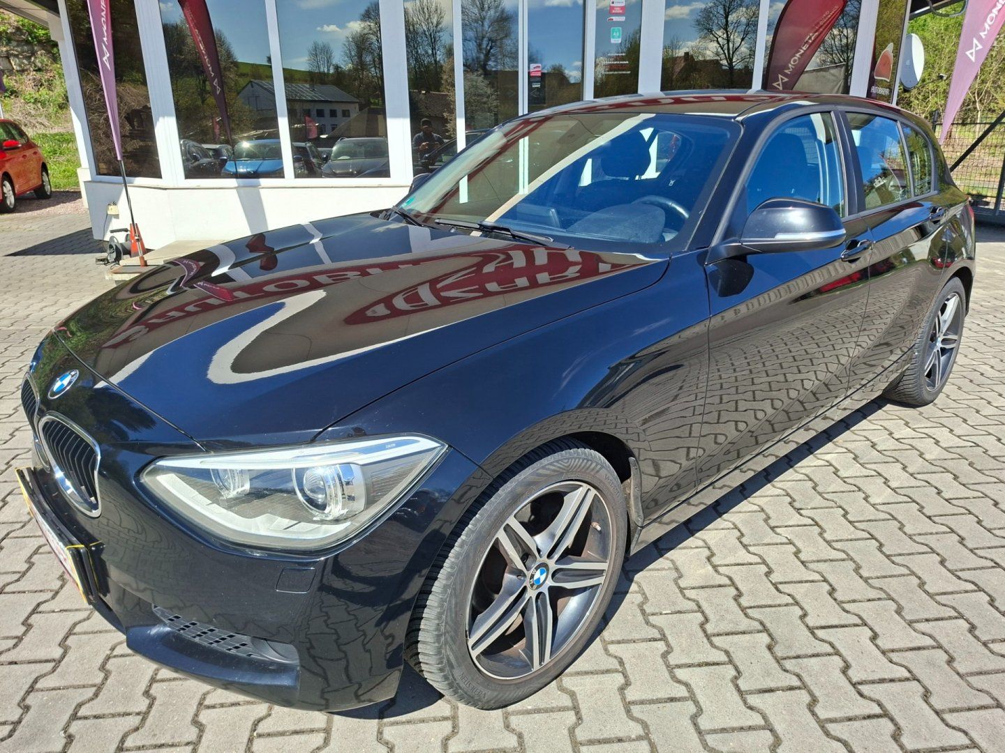 BMW Řada 1, 116d 85kW 6MAN -NAVI-SENZORY - fotka 4