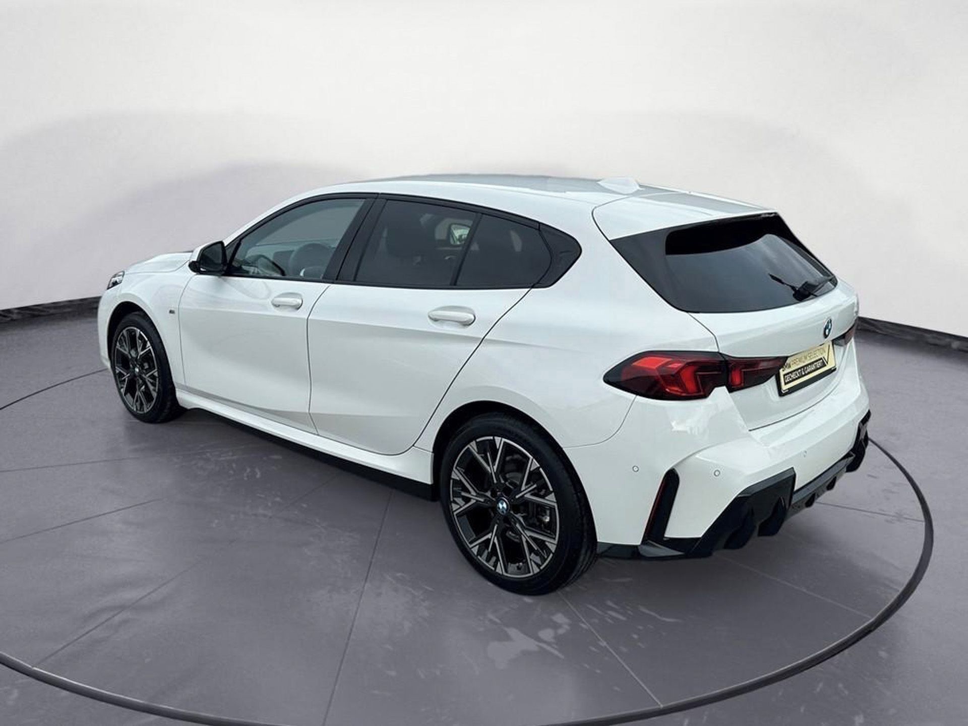 BMW Řada 1, 120 M-Sport DrivAsist+ ParkAsi - fotka 5