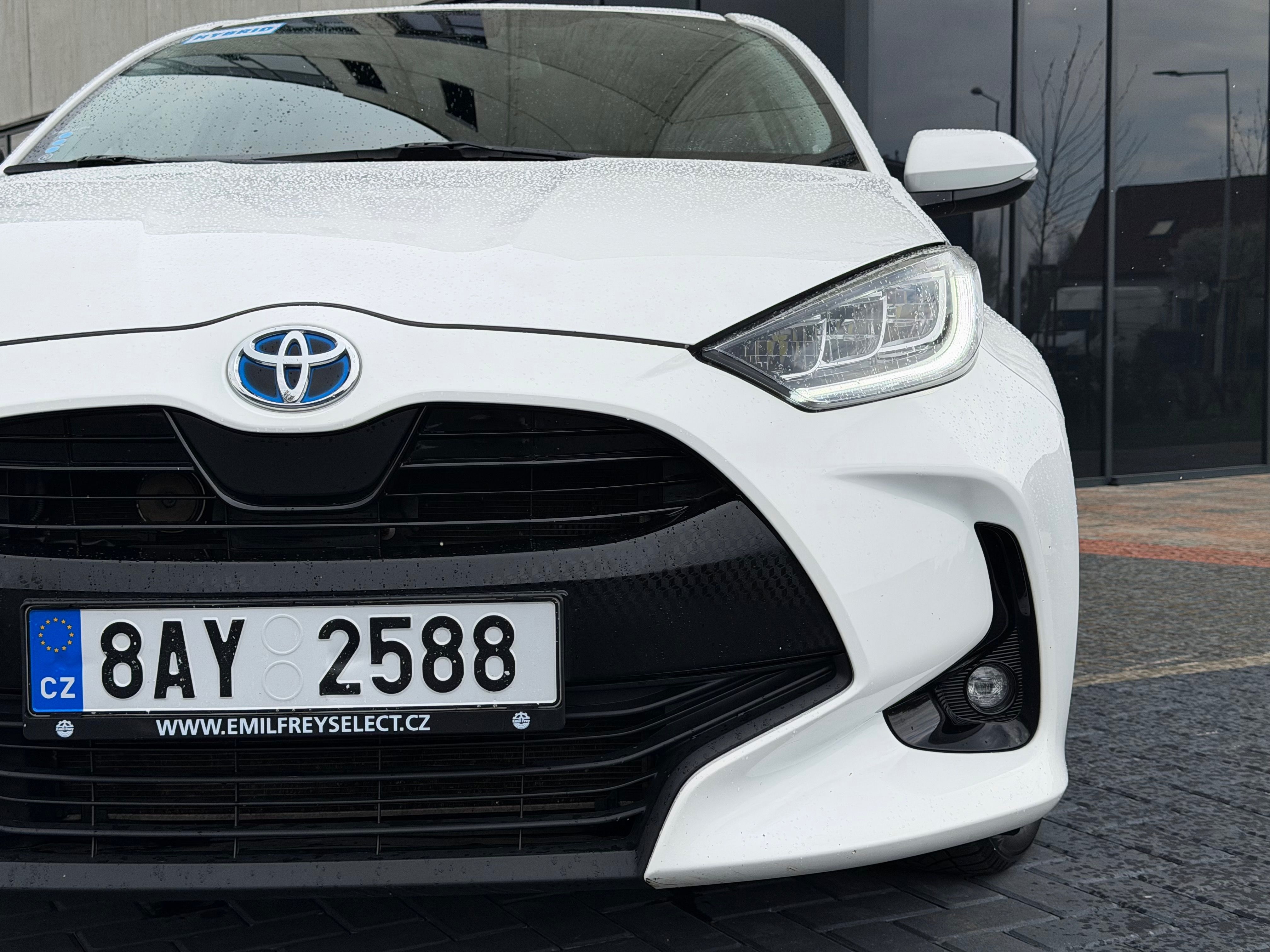 Toyota Yaris, Hybrid / 1.5 VVT-i/ záruka - fotka 6