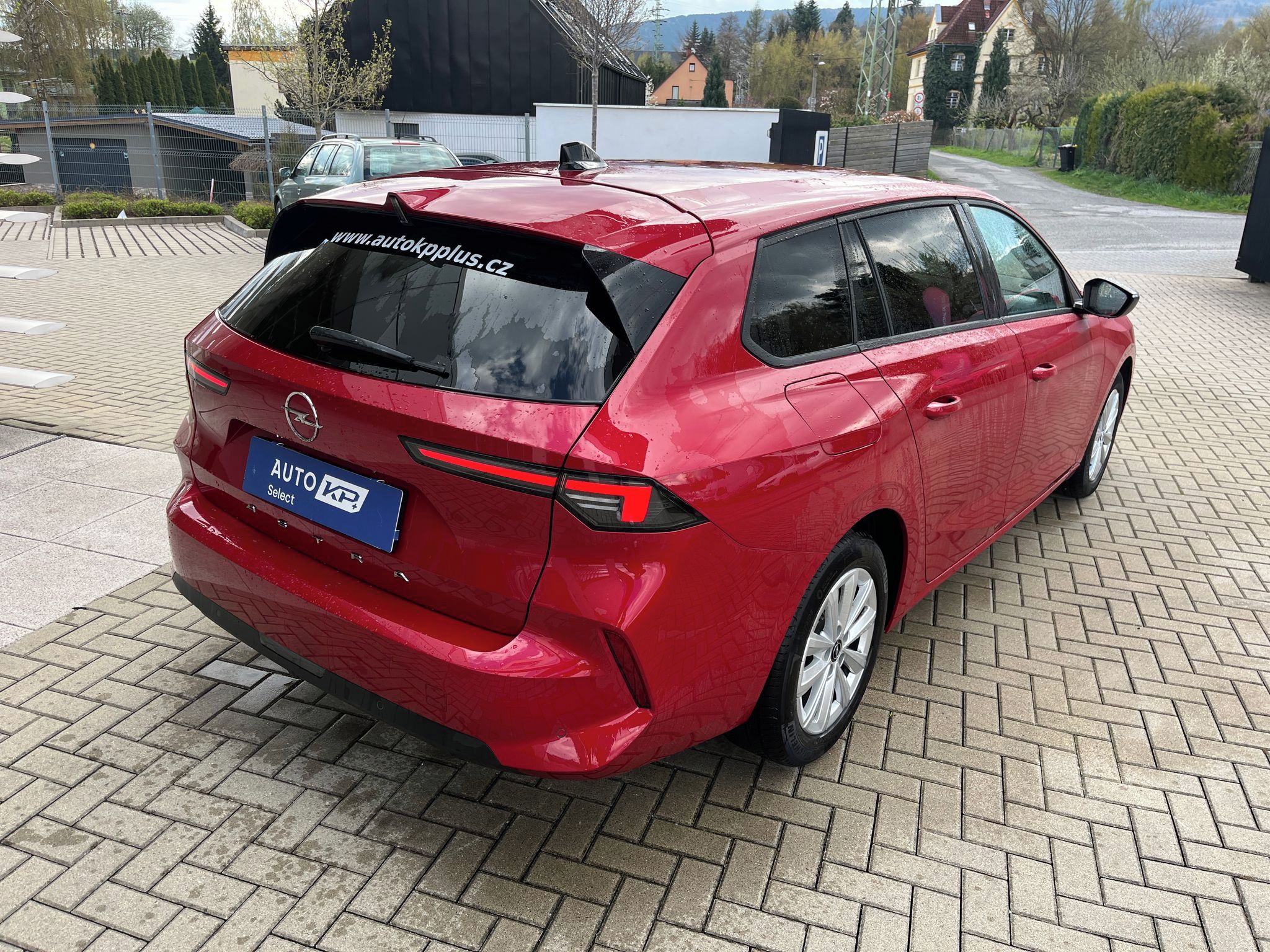 Opel Astra, 1.2 TURBO 110k MAN6 Edition ST - fotka 6