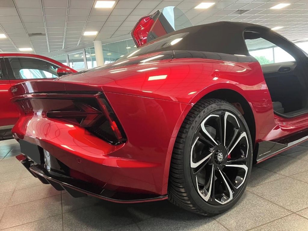 MG Cyberster, XPower 77kWh AWD*360° kamera - fotka 4