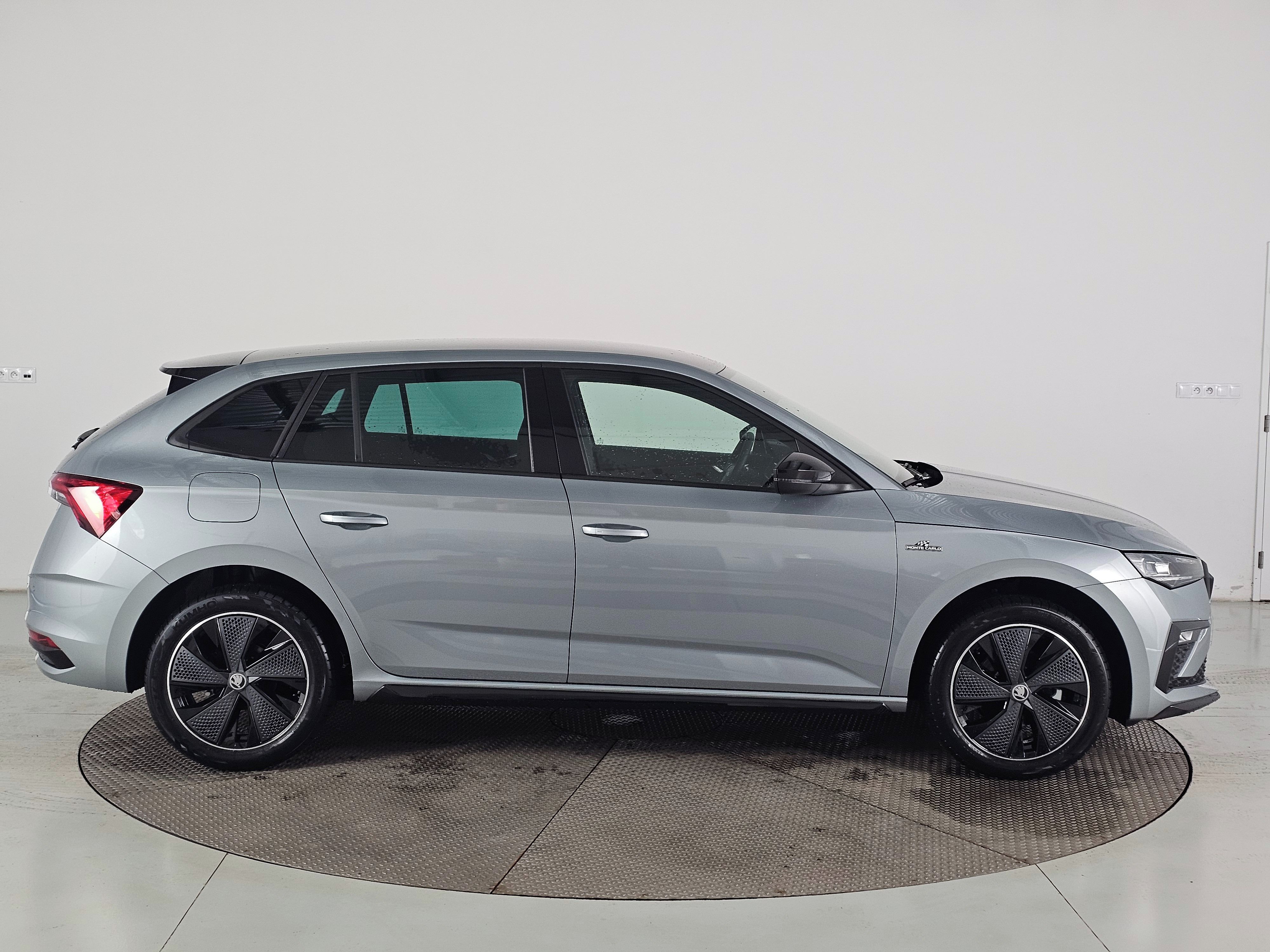 Škoda Scala, Monte Carlo 1.0TSI 85kW man. - fotka 4