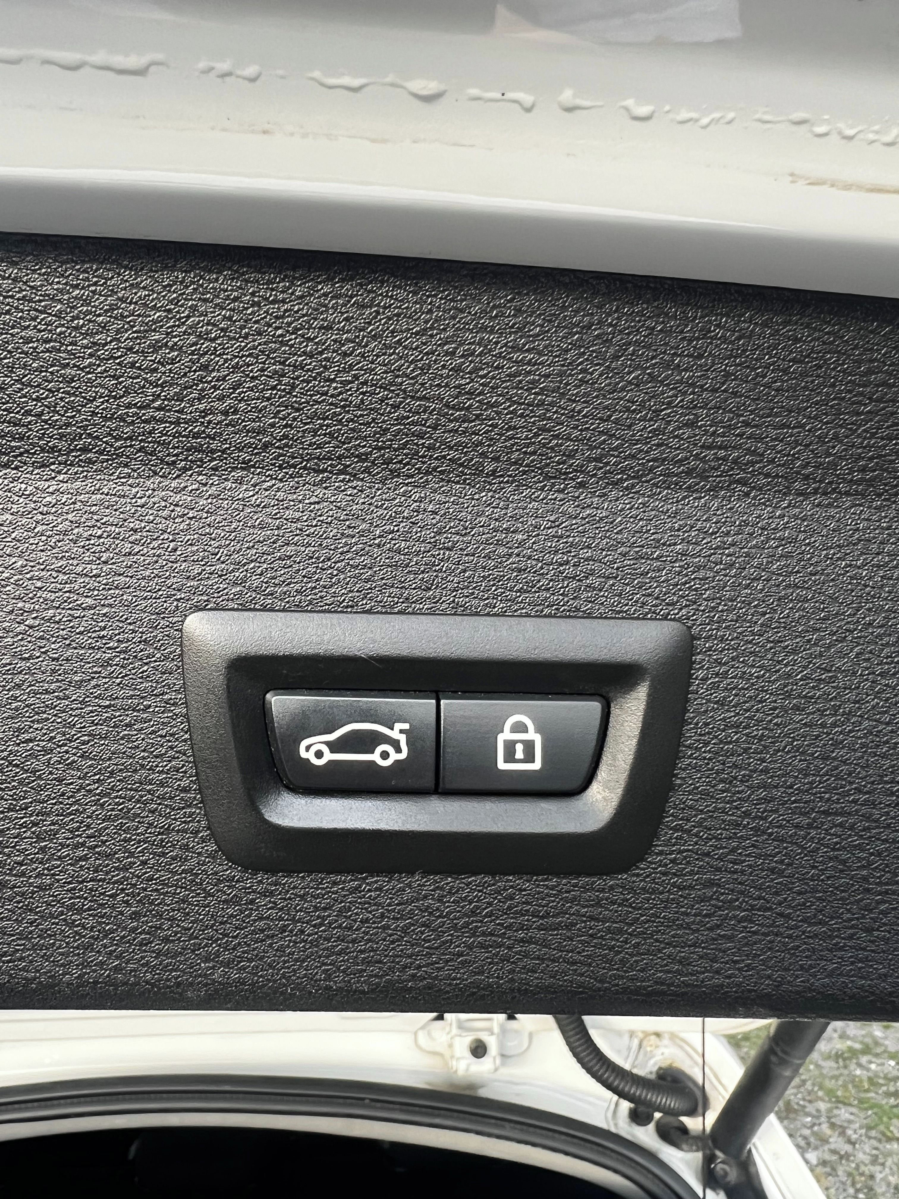 BMW X1, 18d Xdrive 4x4 manuál - fotka 5