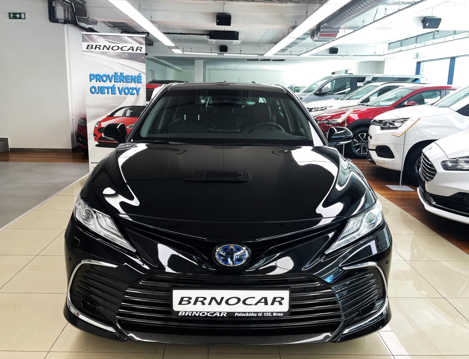 Toyota Camry, 2.5 Hybrid Executive, ČR,1.MAJ - fotka 2