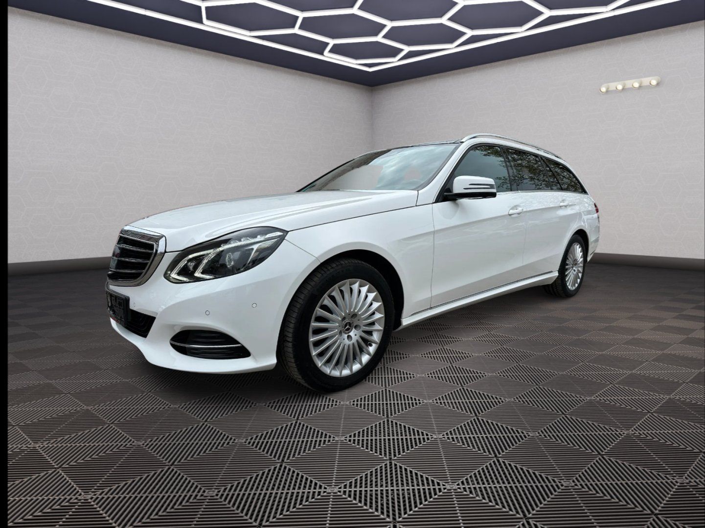 Mercedes-Benz Třídy E, 350CDI 4Matic Elegance - fotka 3