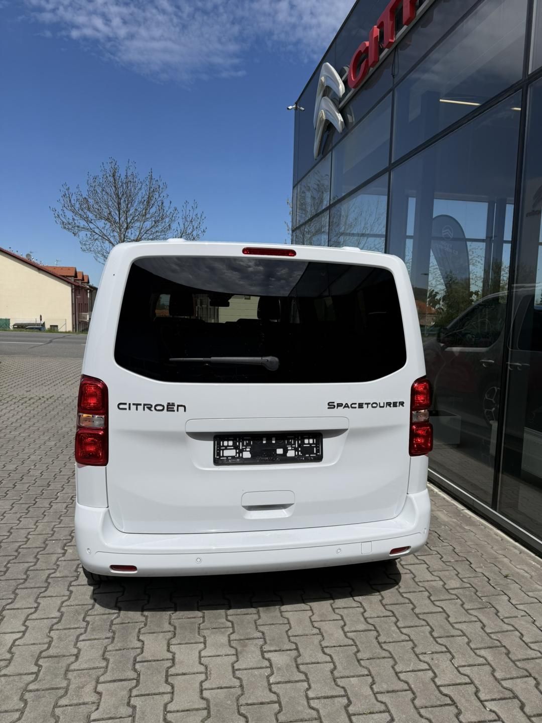 Citroën SpaceTourer, FEEL L2 2.2 BlueHDi 180 S&S EA - fotka 5