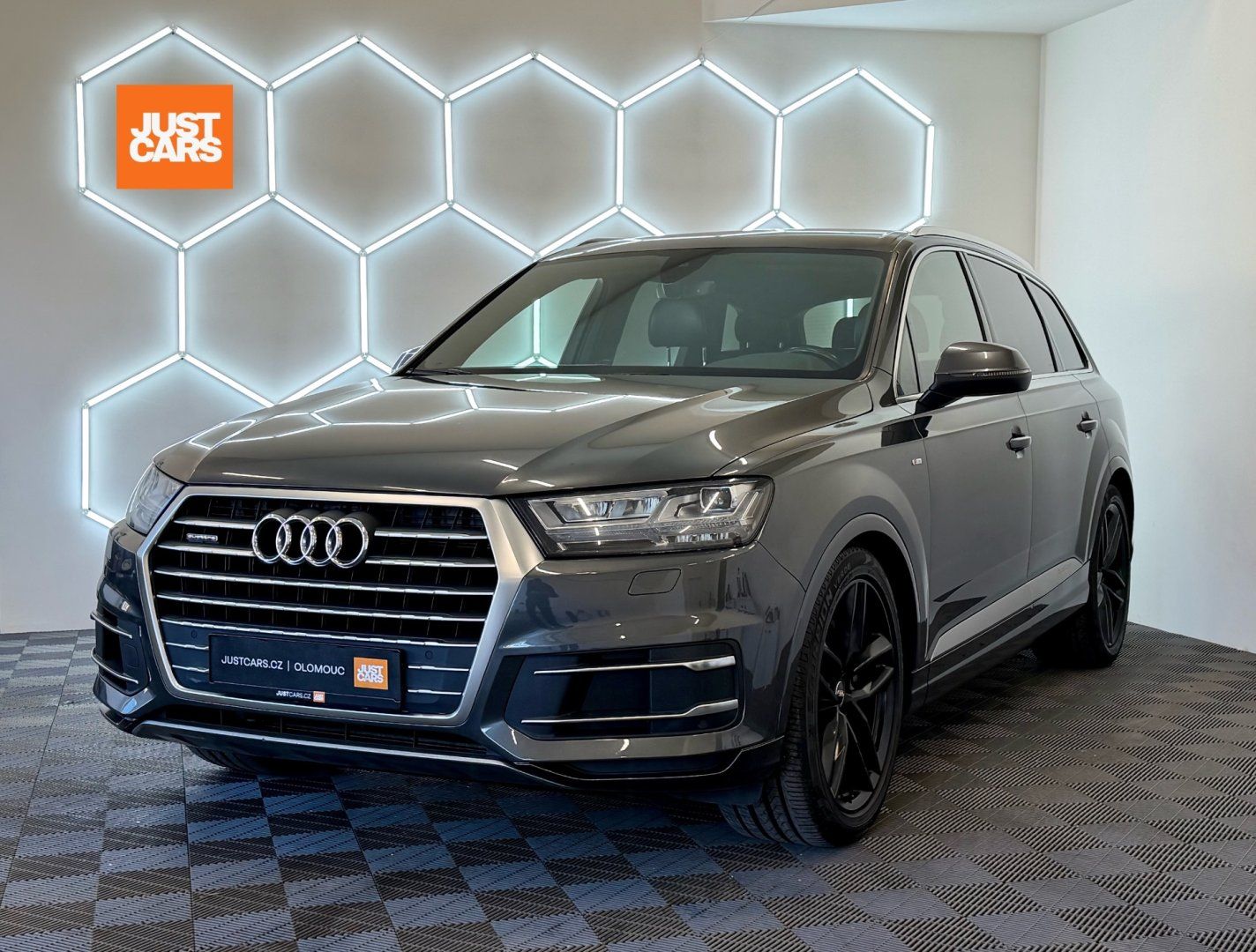 Audi Q7, 3.0 TDI 4x4/S-LINE/7.MÍST