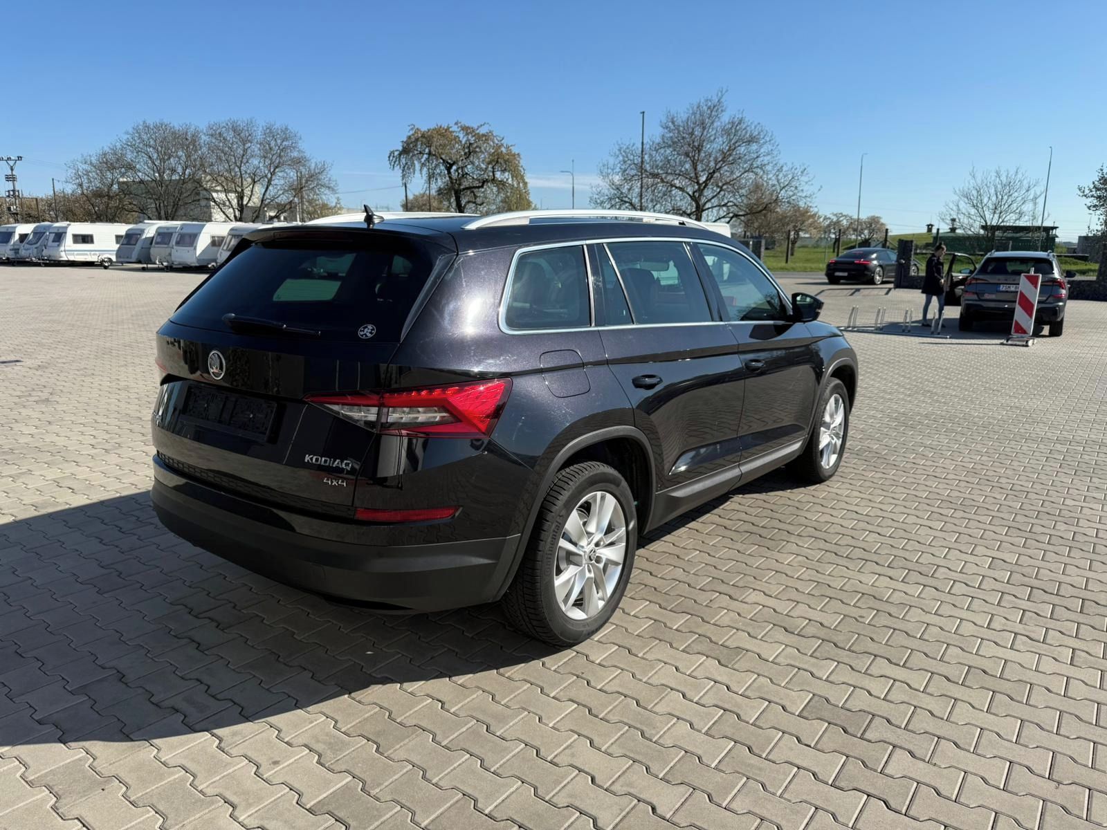 Škoda Kodiaq, 2.0TSi 132kw 4x4 webasto 1.maj - fotka 3
