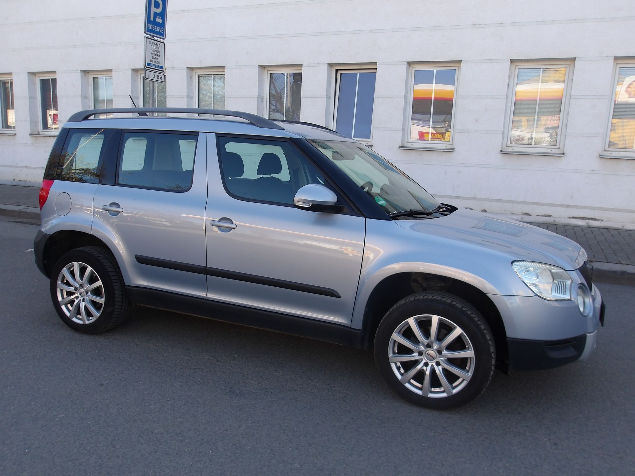 Škoda Yeti, 2,0TDi 103kW 4x4 ! - fotka 3
