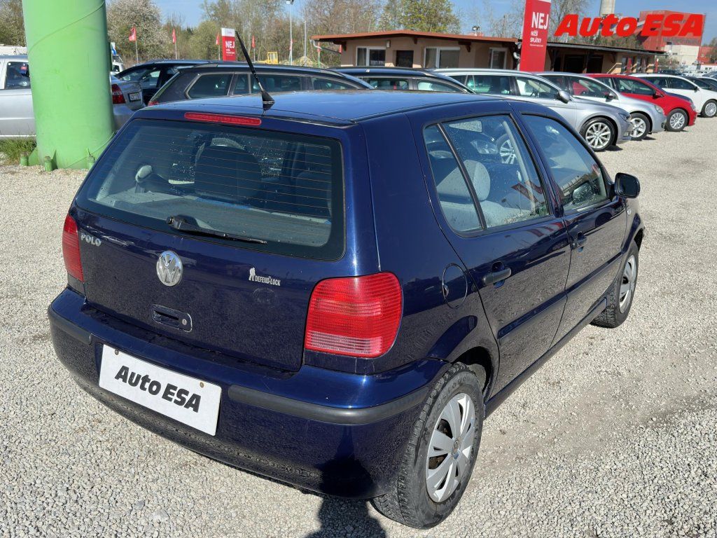 Volkswagen Polo, 1.0 i - fotka 4