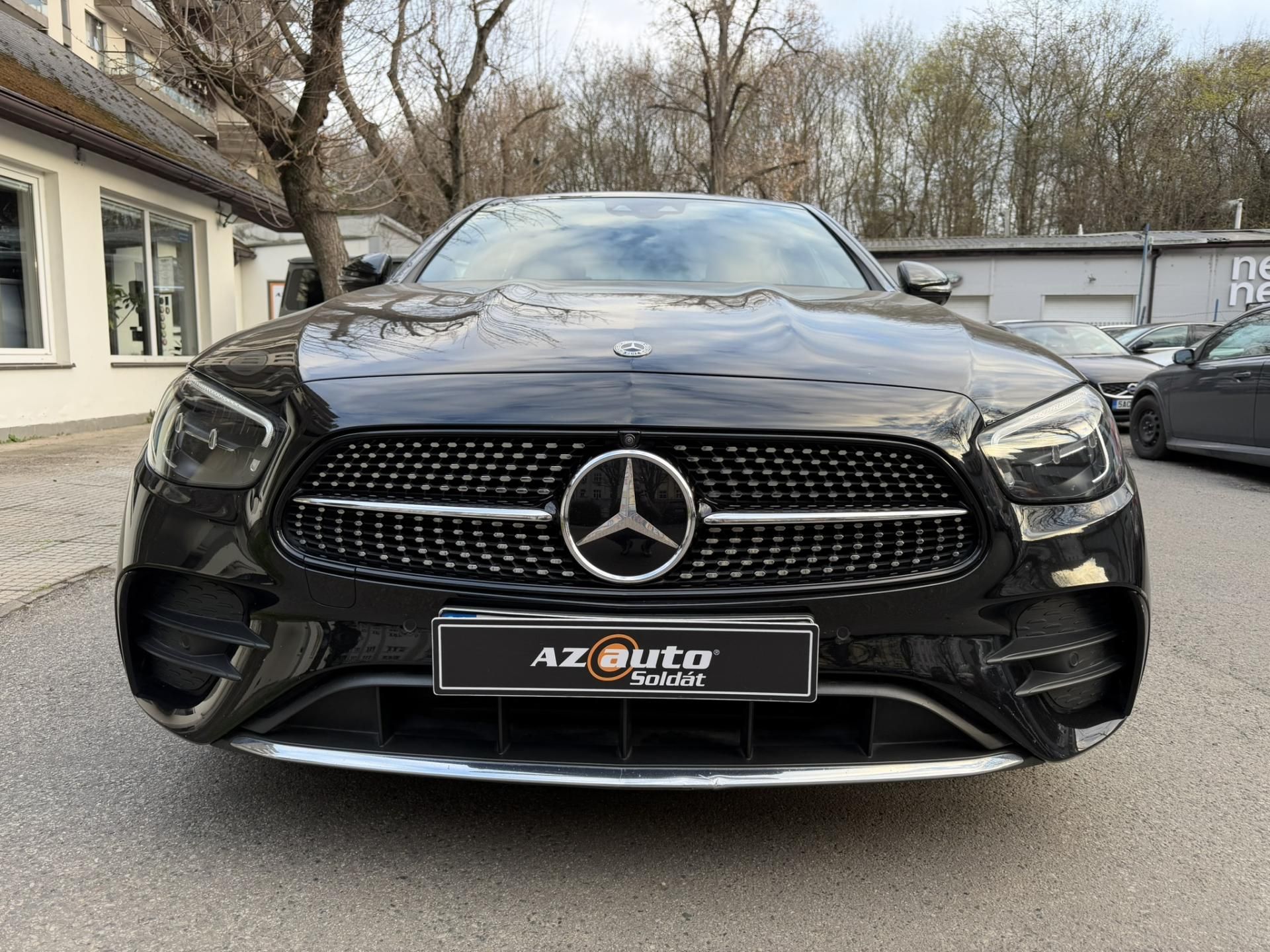 Mercedes-Benz Třídy E, 300E 4MATIC PLUG-IN HYBRID - fotka 3