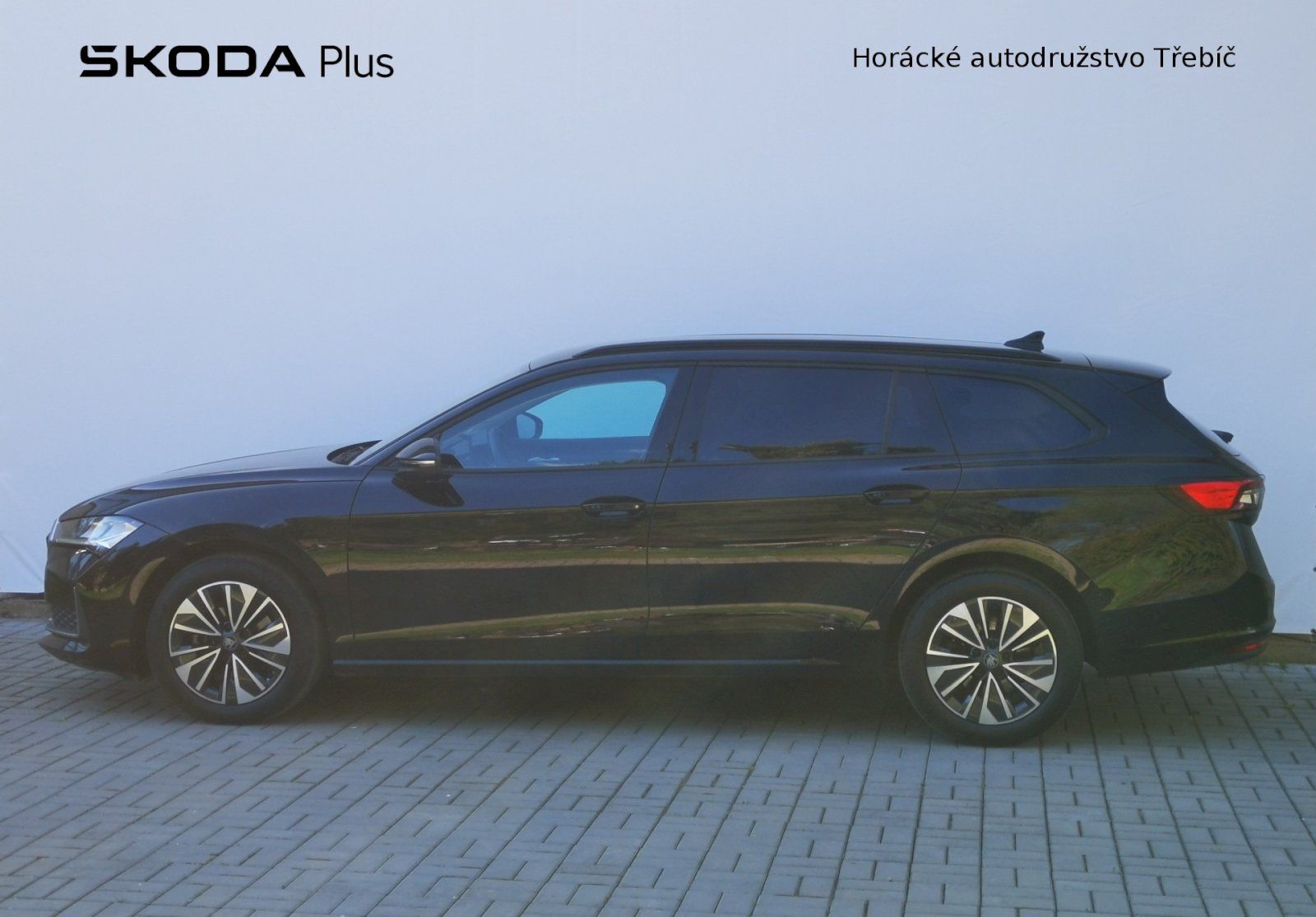 Škoda Superb, Combi 2,0 TDI DSG 110kW Select - fotka 3