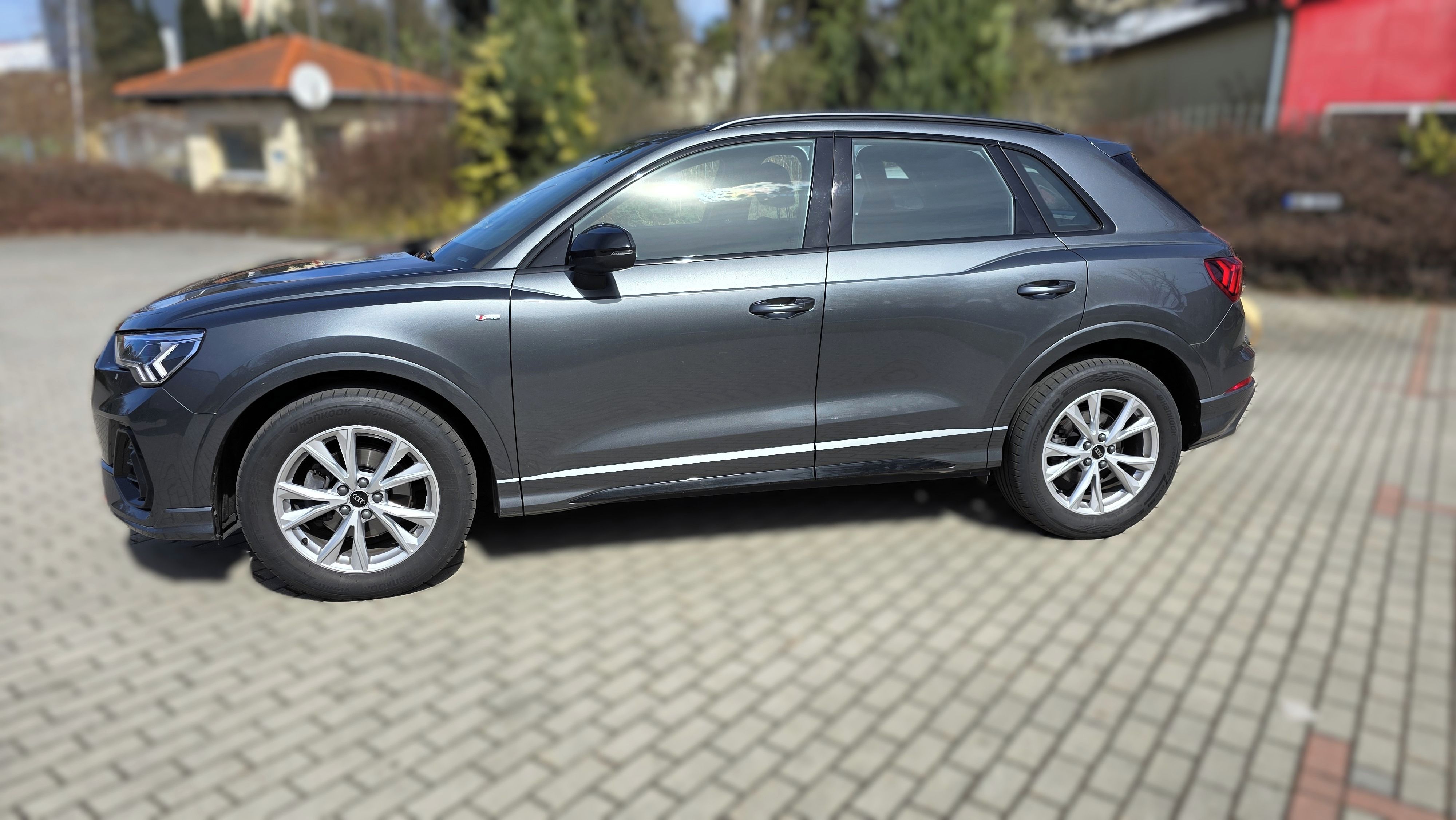 Audi Q3, 35 TDI S-LINE quattro - fotka 3