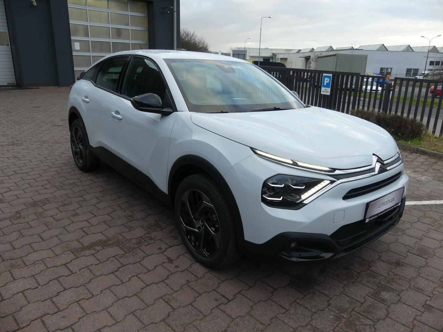 Citroën C4, MAX Petrol 130k Automatic - fotka 3
