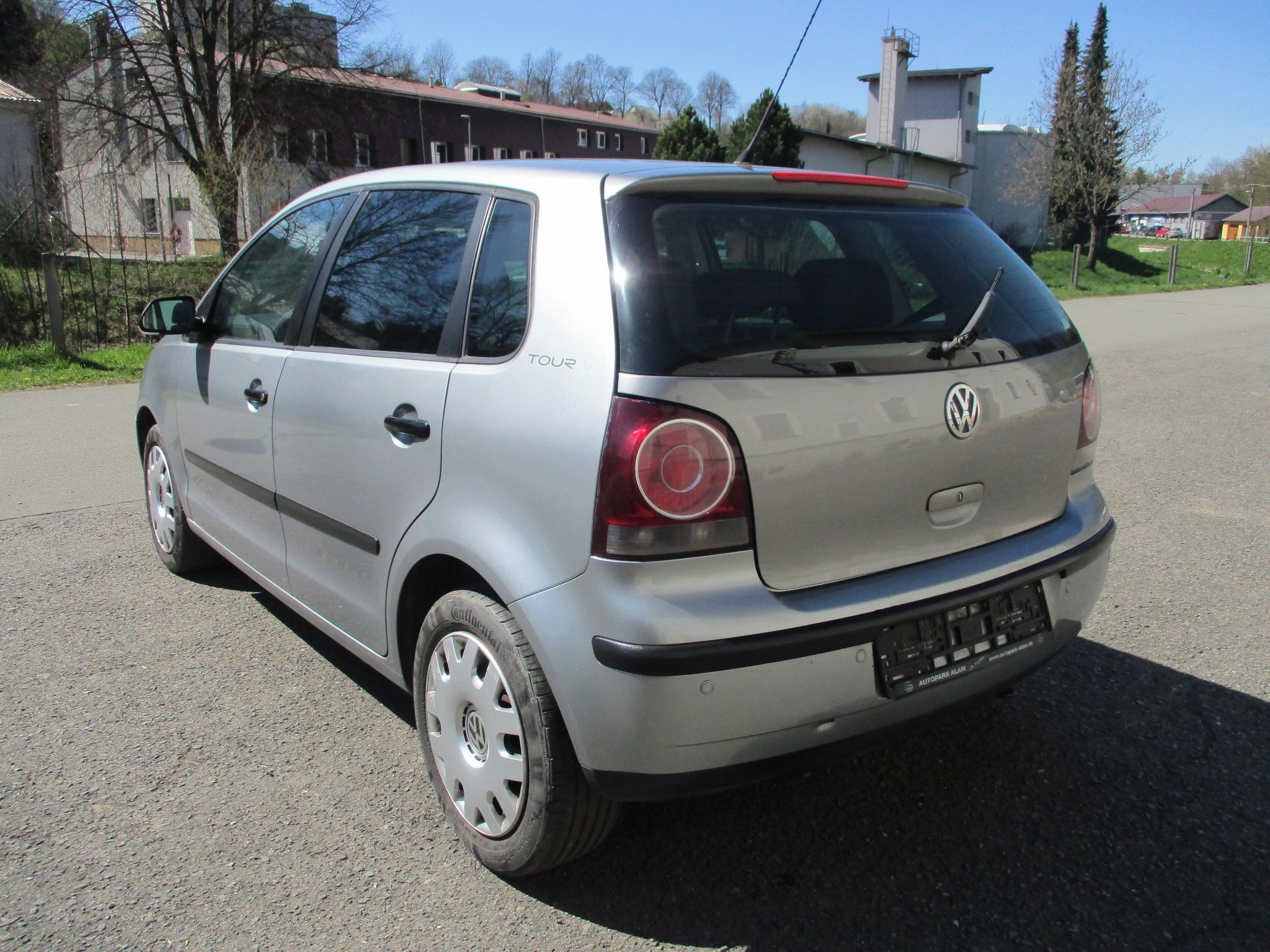 Volkswagen Polo, 1.4 i - nové STK - fotka 3