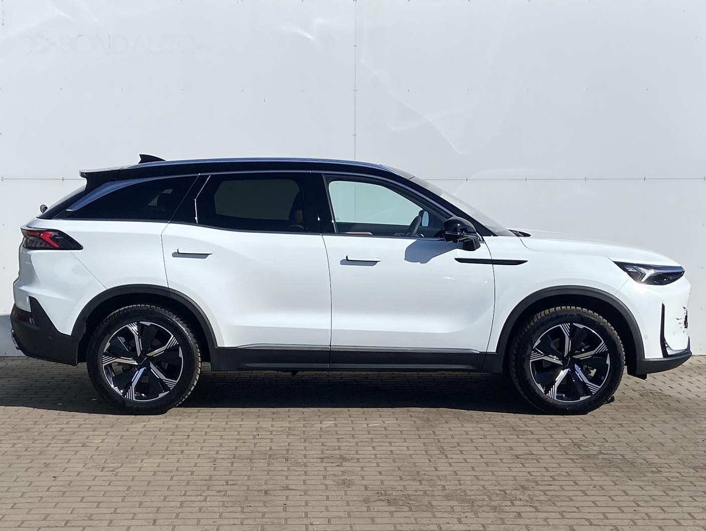 BAIC X75, 1.5T 130kW 7DCT 4x2 ALL IN - fotka 3