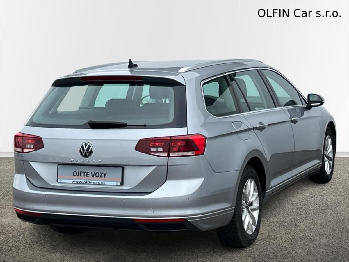 Volkswagen Passat Variant, 1,5 TSi 110kW BUSINESS  B8 - fotka 2
