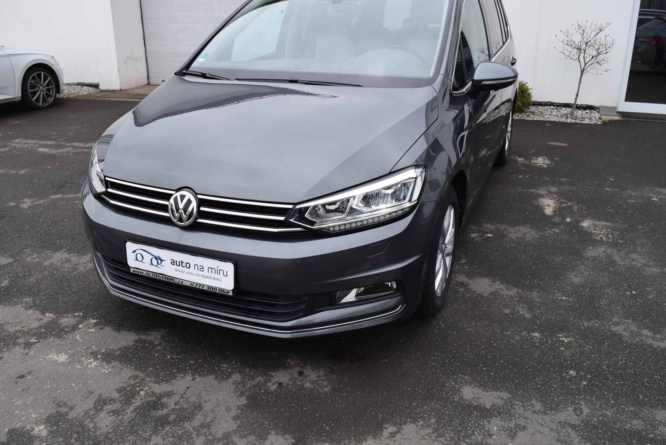 Volkswagen Touran, 1.4TSI 110kw HIGHLINE 7M TAŽNÉ - fotka 2