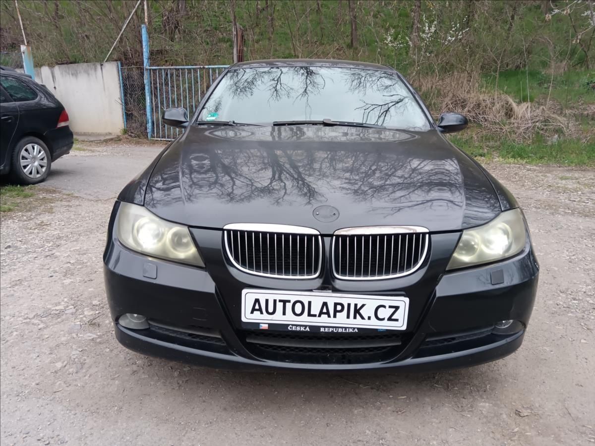 BMW Řada 3, 2,5 i - fotka 2