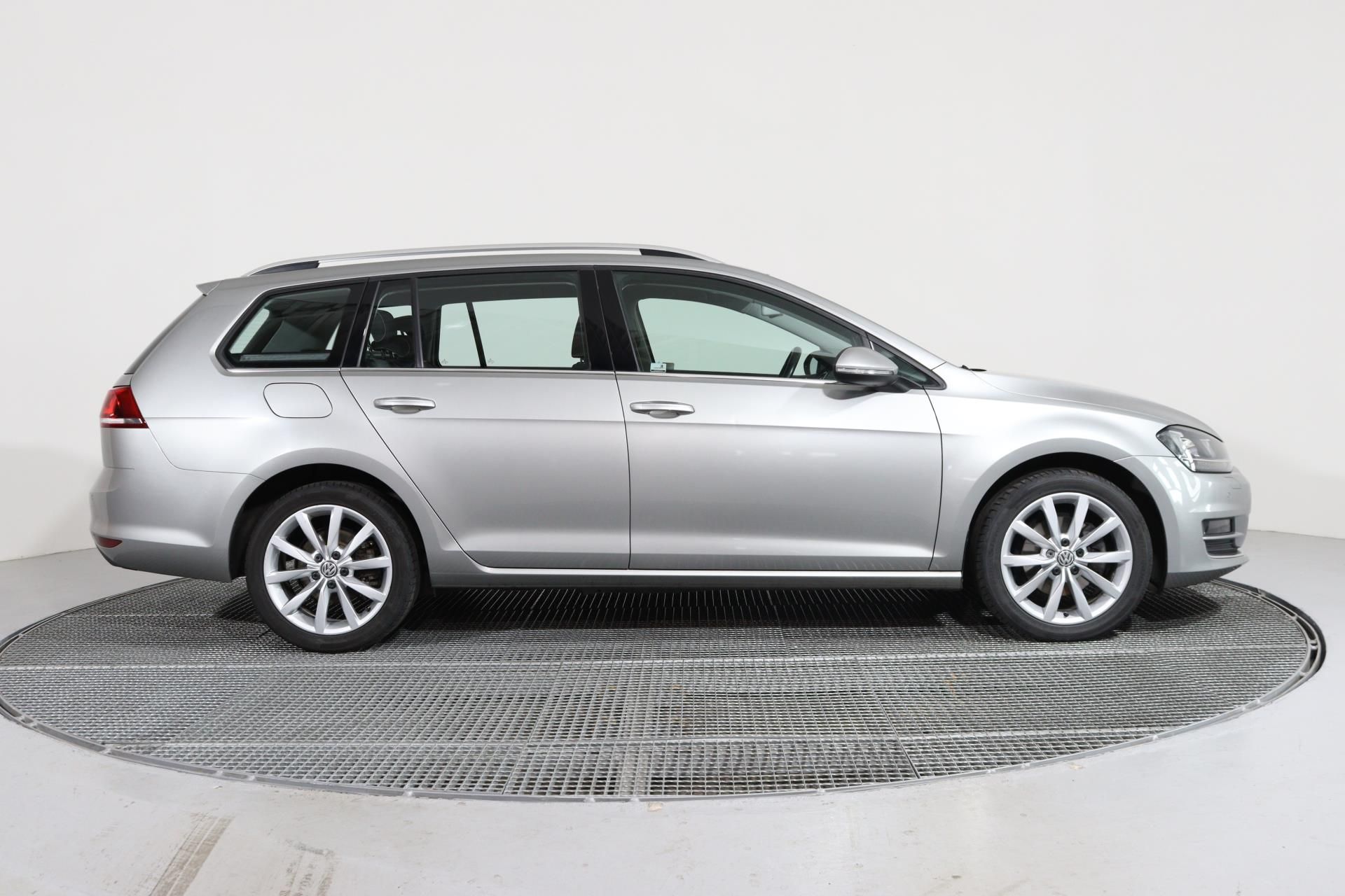 Volkswagen Golf Variant, Highline 2,0 TDI 4MOTION - fotka 3