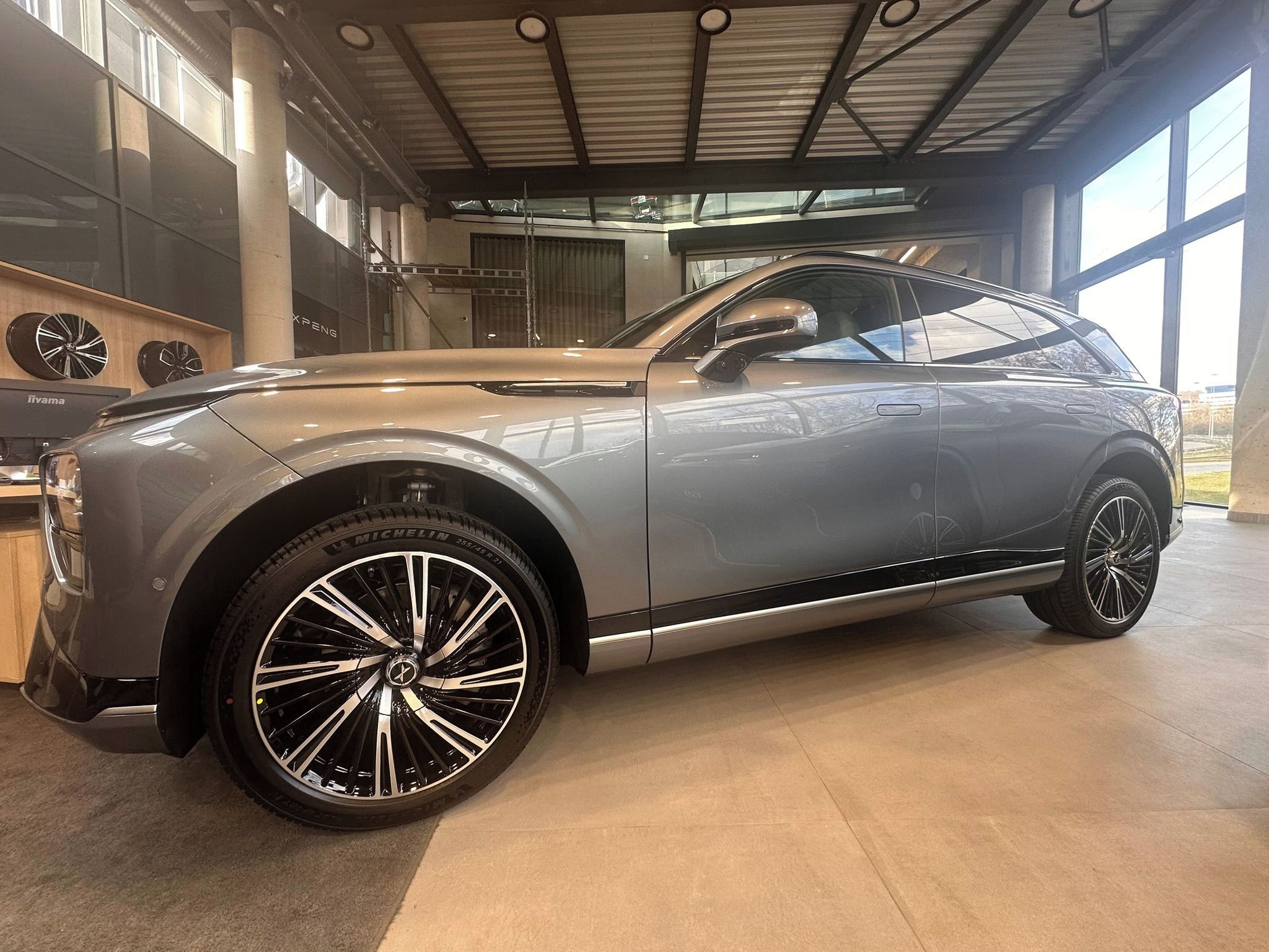 XPENG G9, AWD Performance - fotka 4