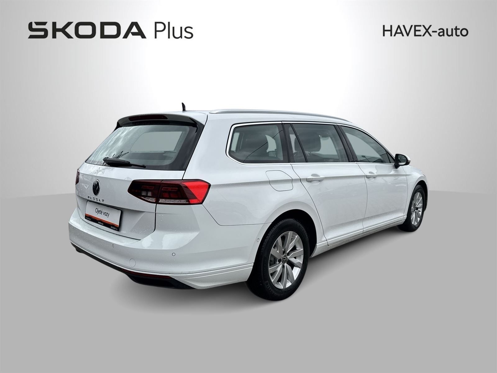Volkswagen Passat, Variant 2.0 TDI DSG Business - fotka 2