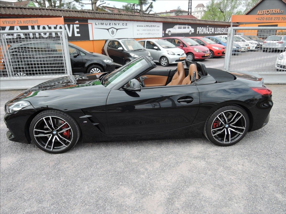 BMW Z4, 3,0 i Sdrive MPacket HarmanLED - fotka 3
