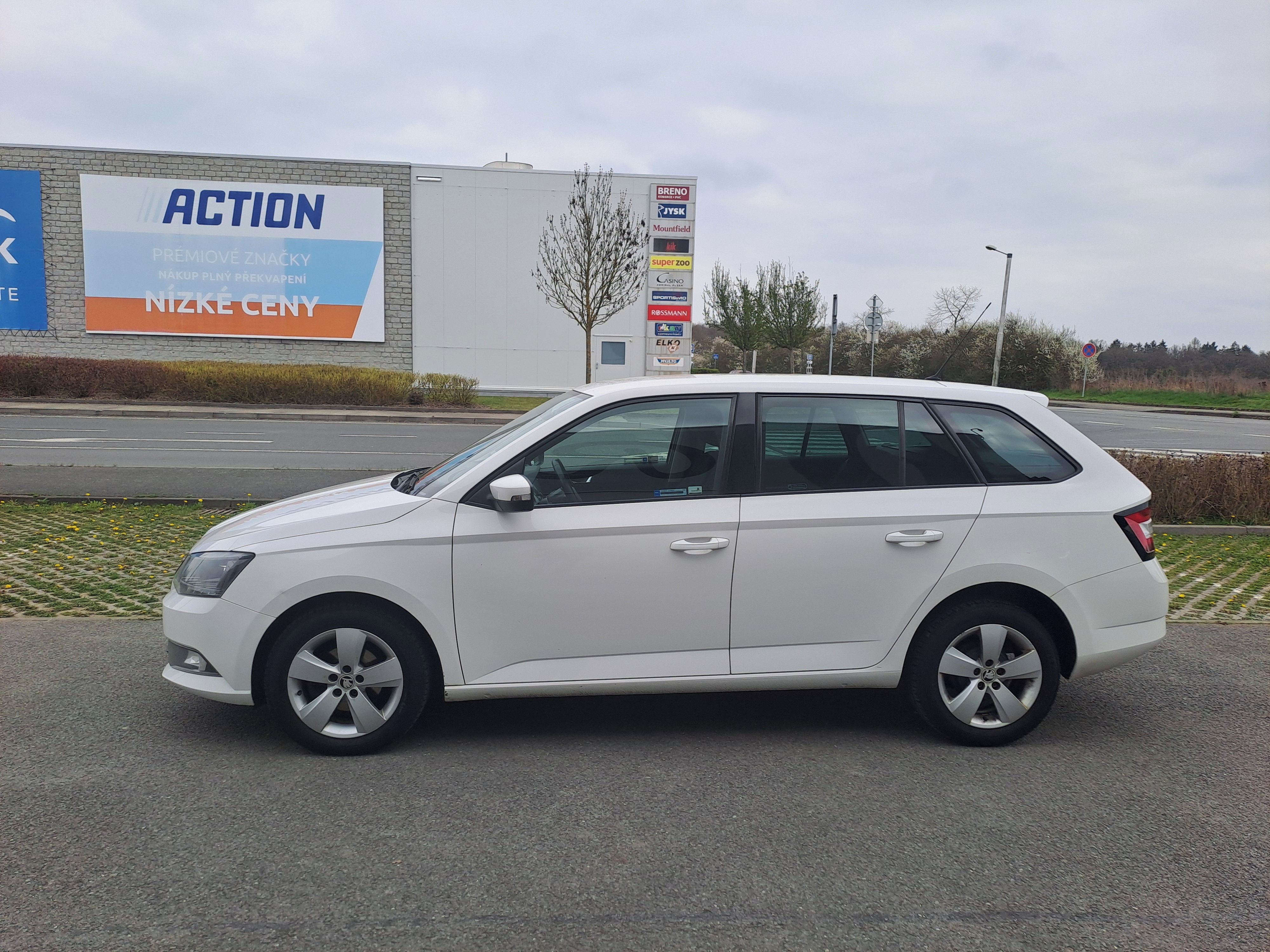 Škoda Fabia, 1.4TDI 66KW 2.MAJ,SPOLEHLIVÉ - fotka 4