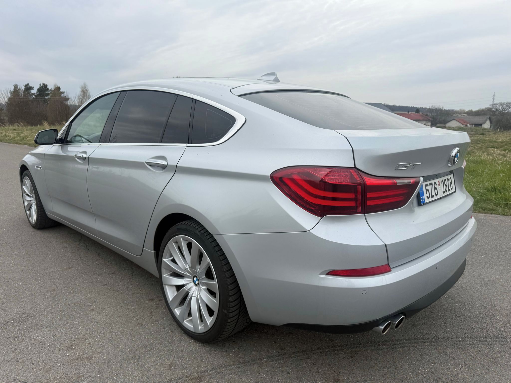 BMW Řada 5, 530 GT X-DRIVE - fotka 3